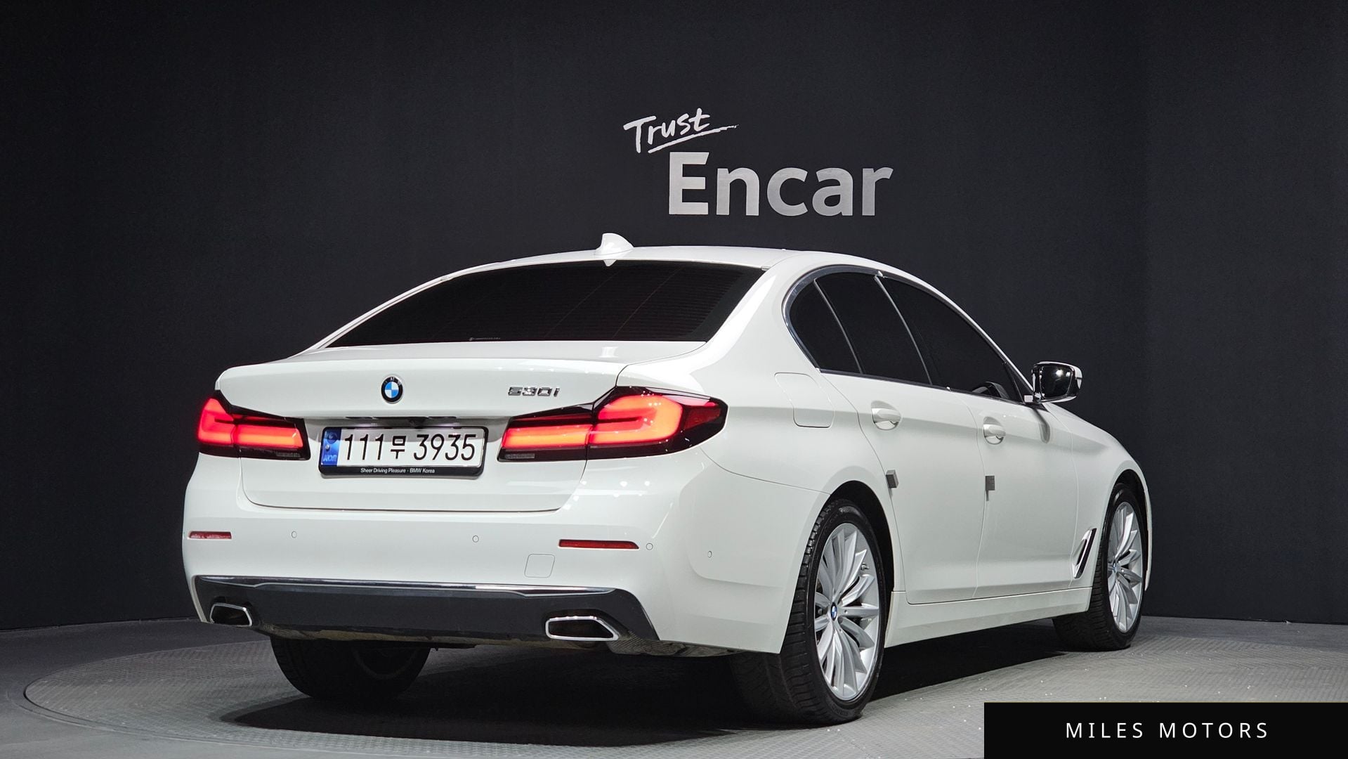 BMW 5시리즈 (G30) 2023 — миниатюра 2