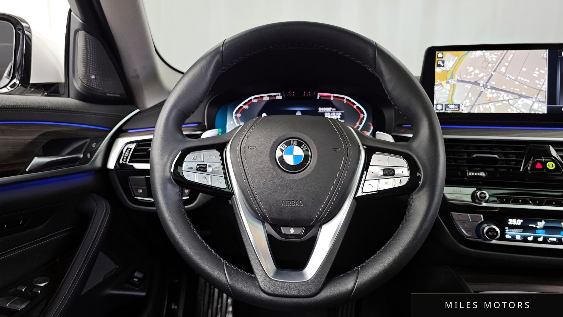 BMW 5시리즈 (G30) 2023 — миниатюра 13