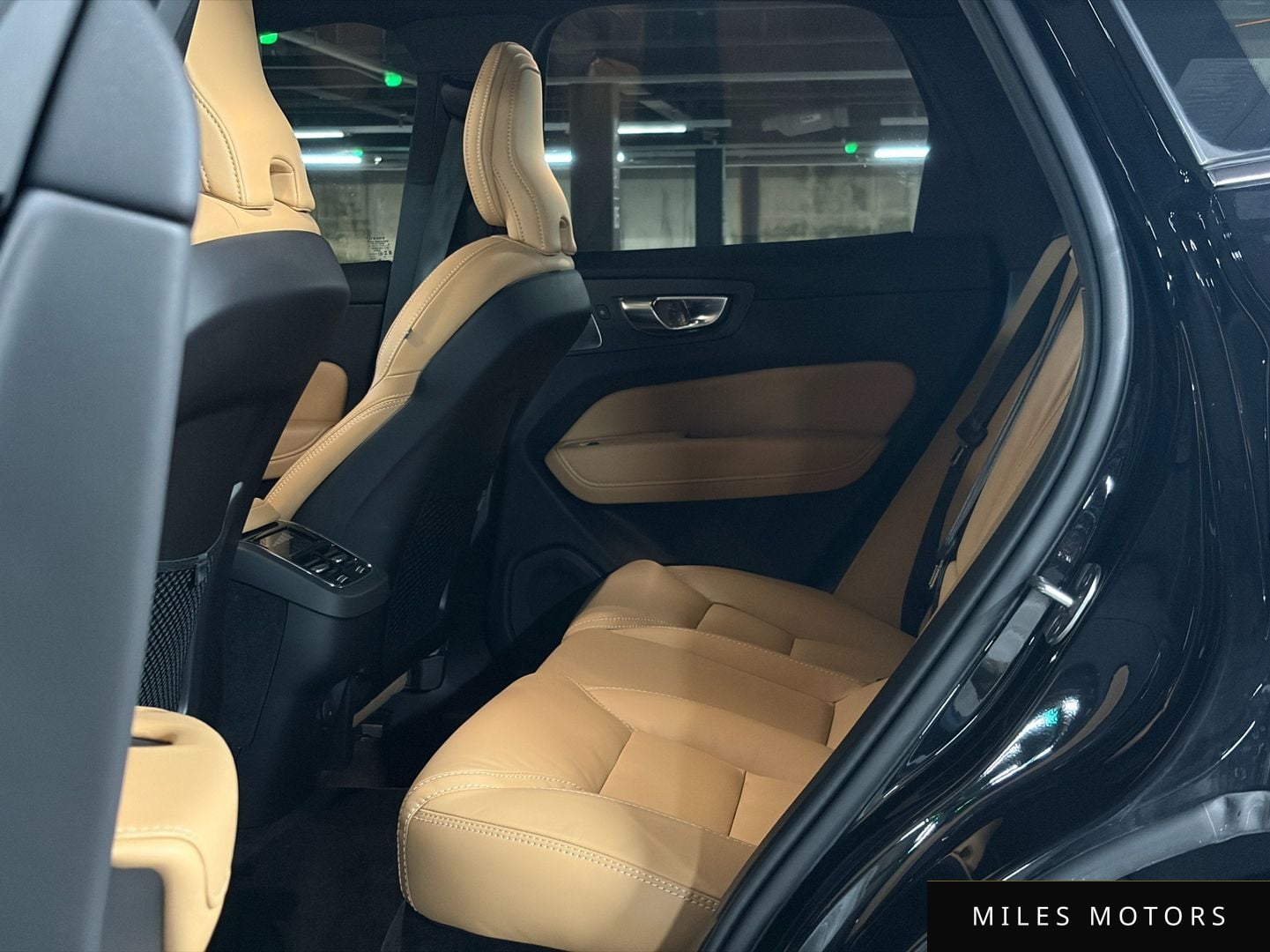 Volvo XC60 2024 — миниатюра 9