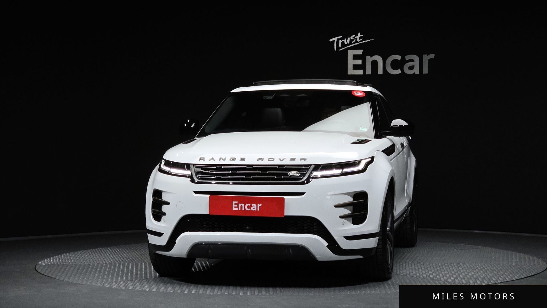 Land Rover Range Rover Evoque 2024 — миниатюра 3