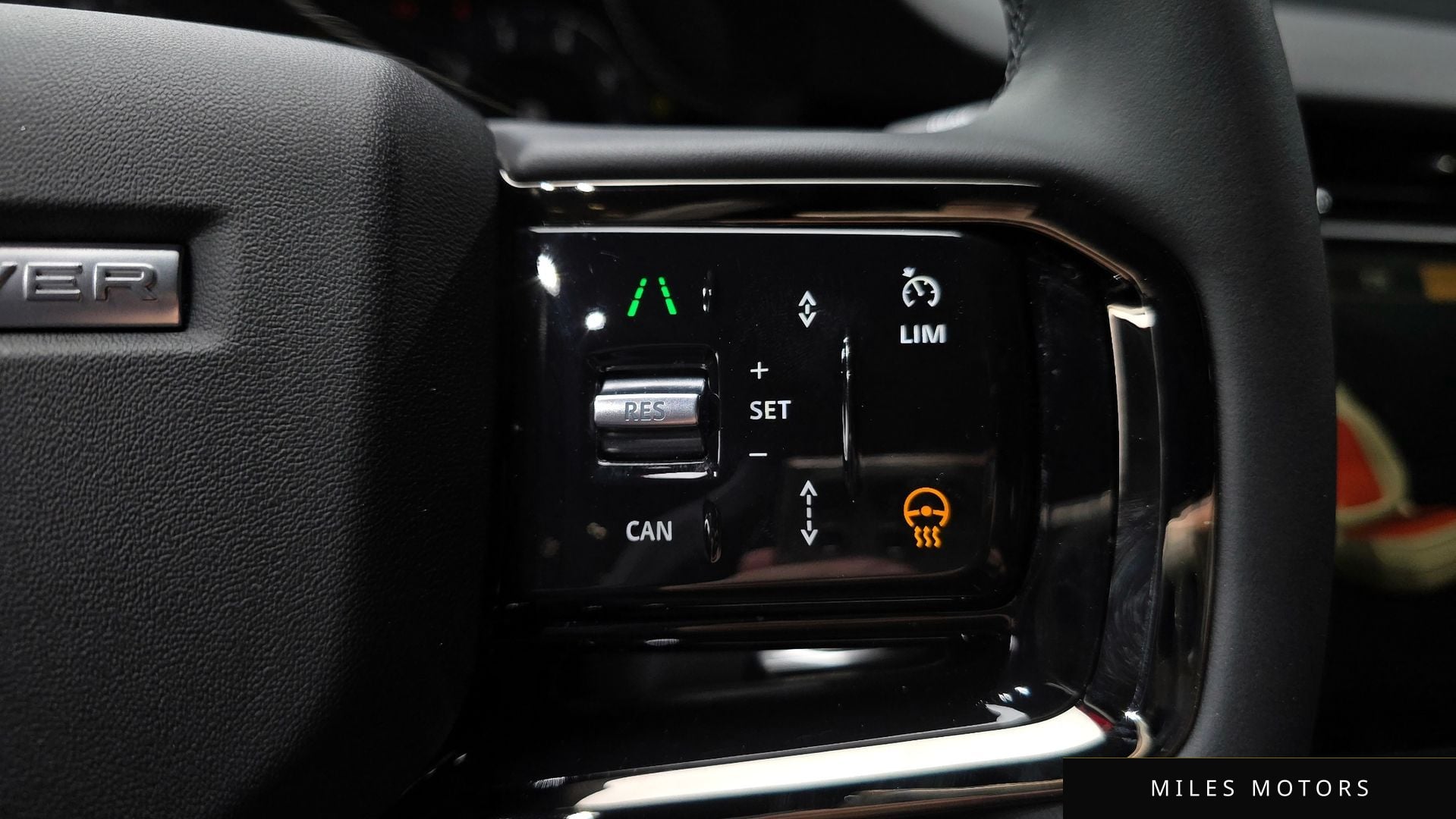 Land Rover Range Rover Evoque 2024 — миниатюра 17