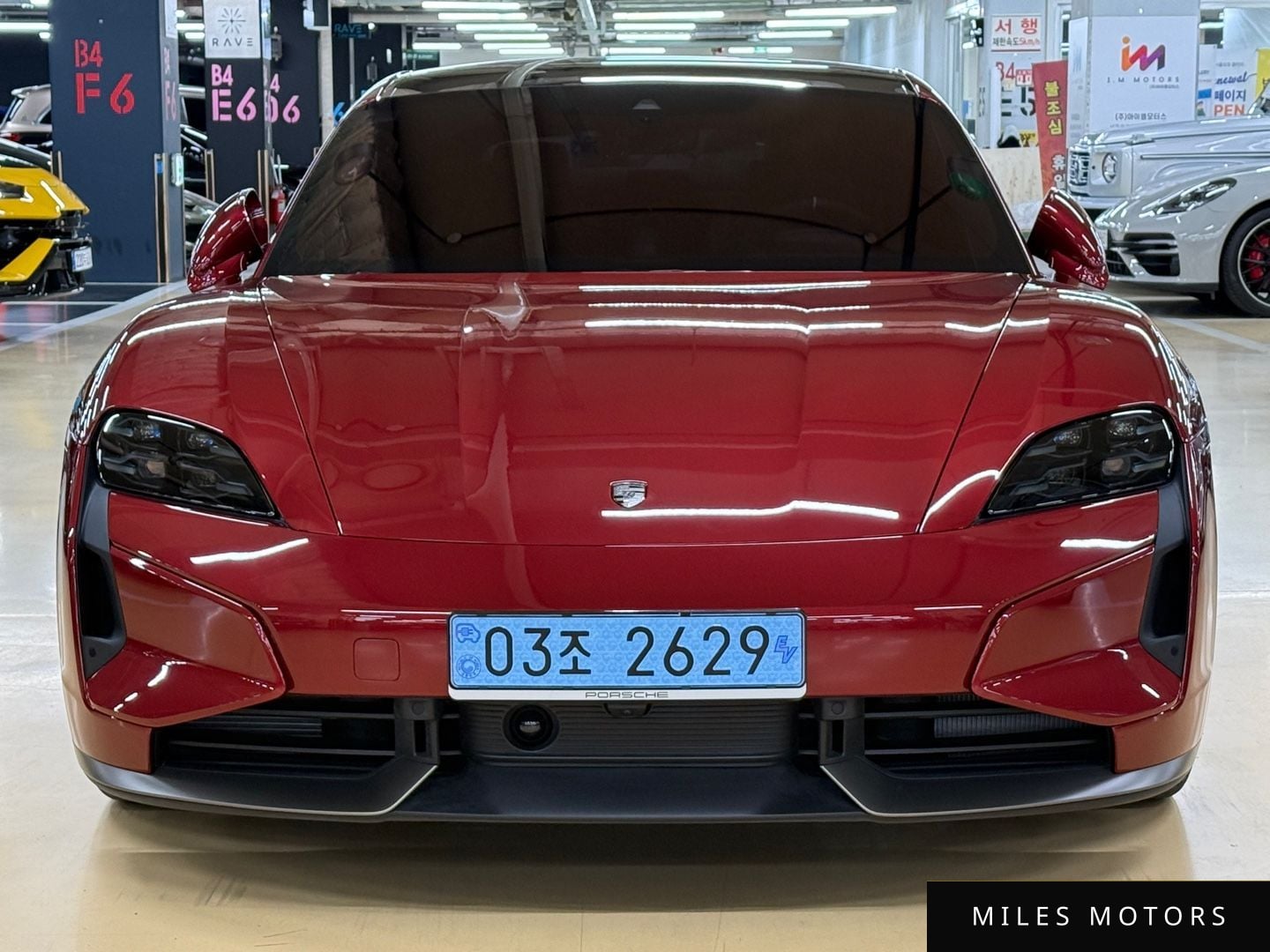 Porsche 타이칸 2025 — миниатюра 3