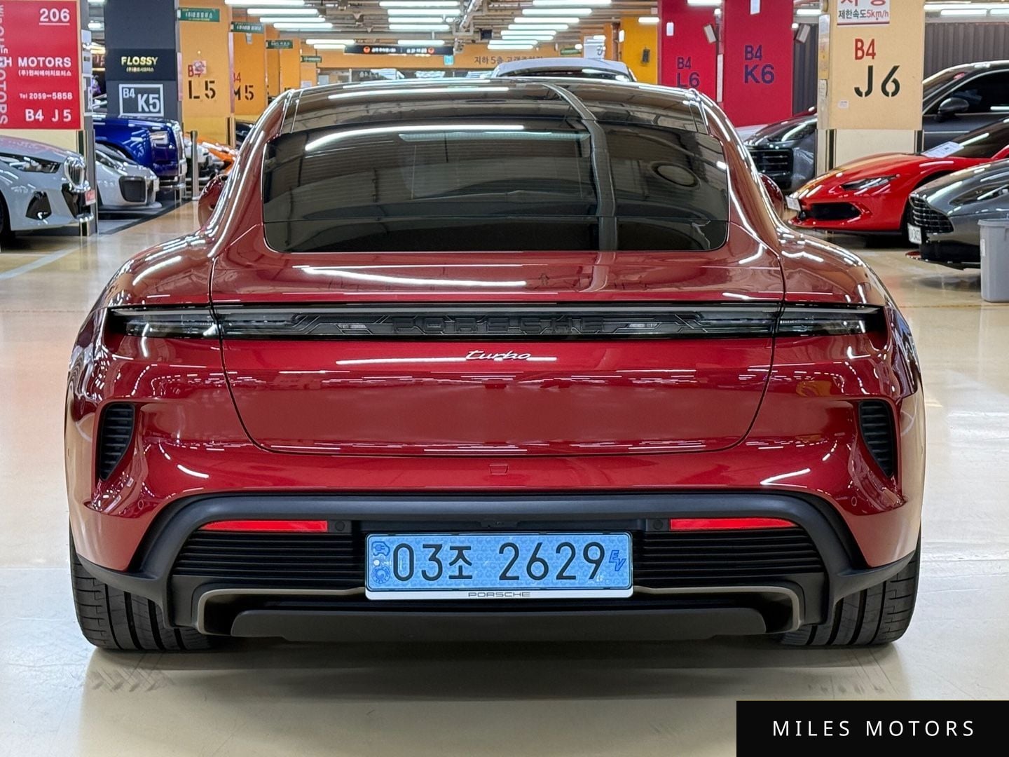 Porsche 타이칸 2025 — миниатюра 4