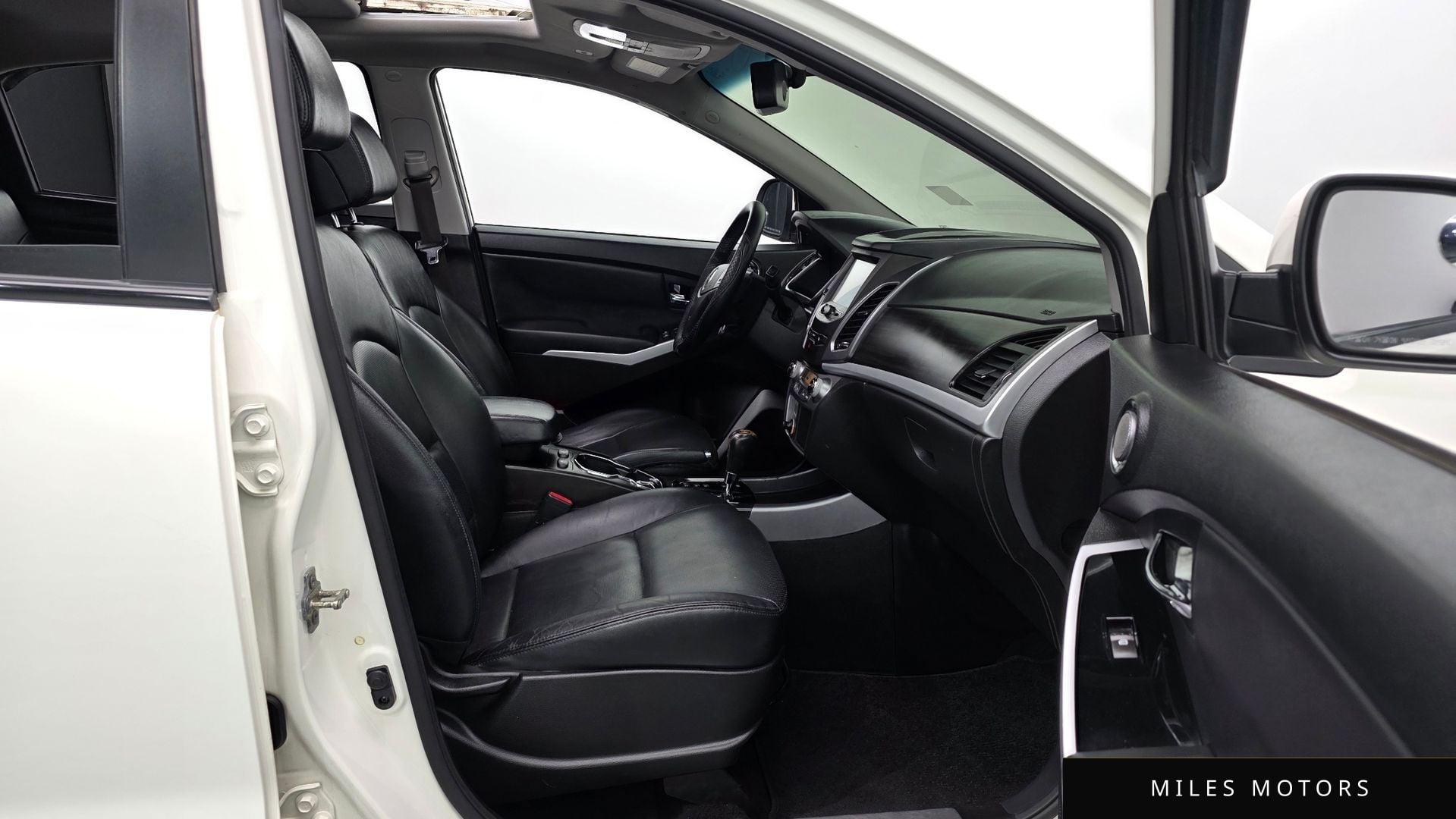 KG Mobility KORANDO 2017 — миниатюра 10