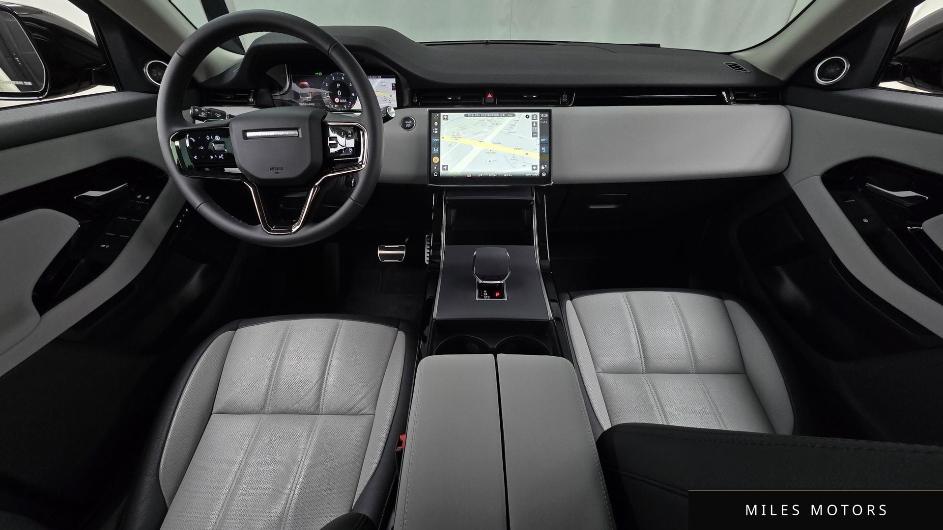 Land Rover Range Rover Evoque 2025 — миниатюра 7