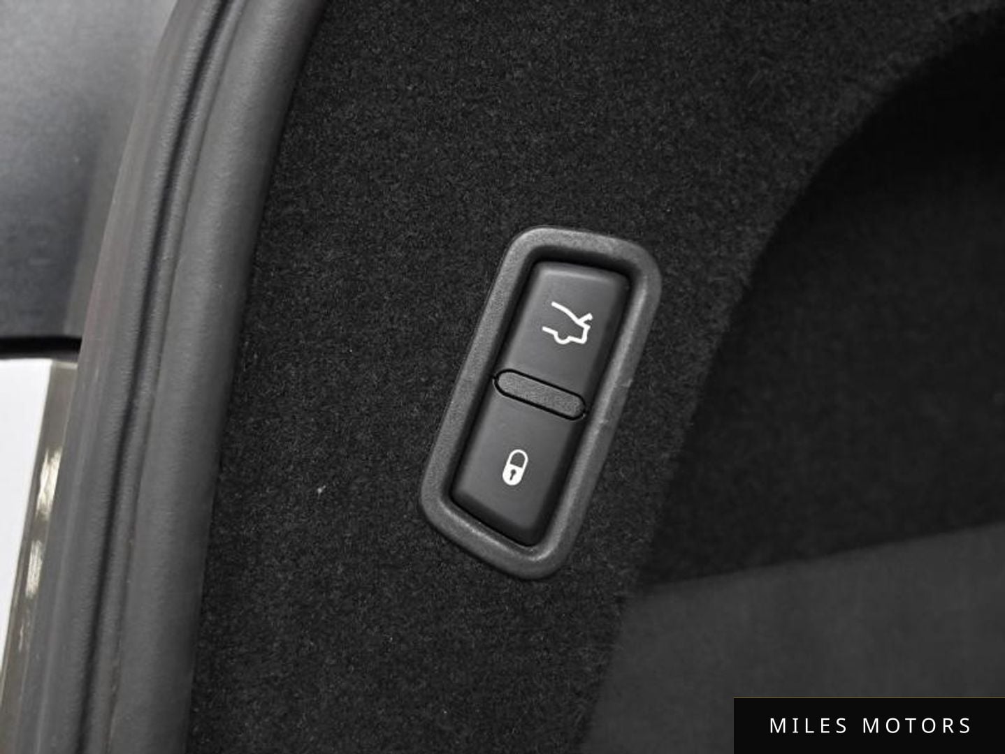 Maserati Levante 2017 — миниатюра 10