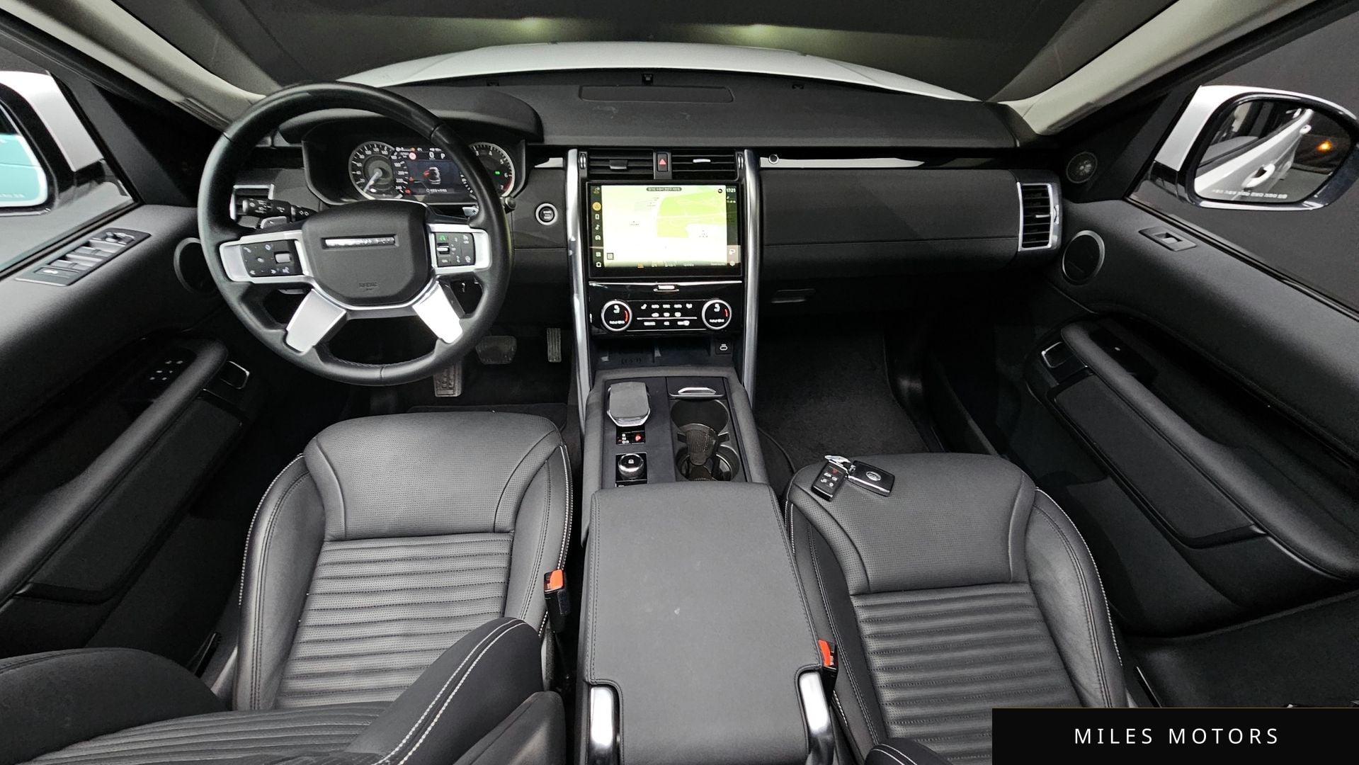 Land Rover Discovery 2023 — миниатюра 7