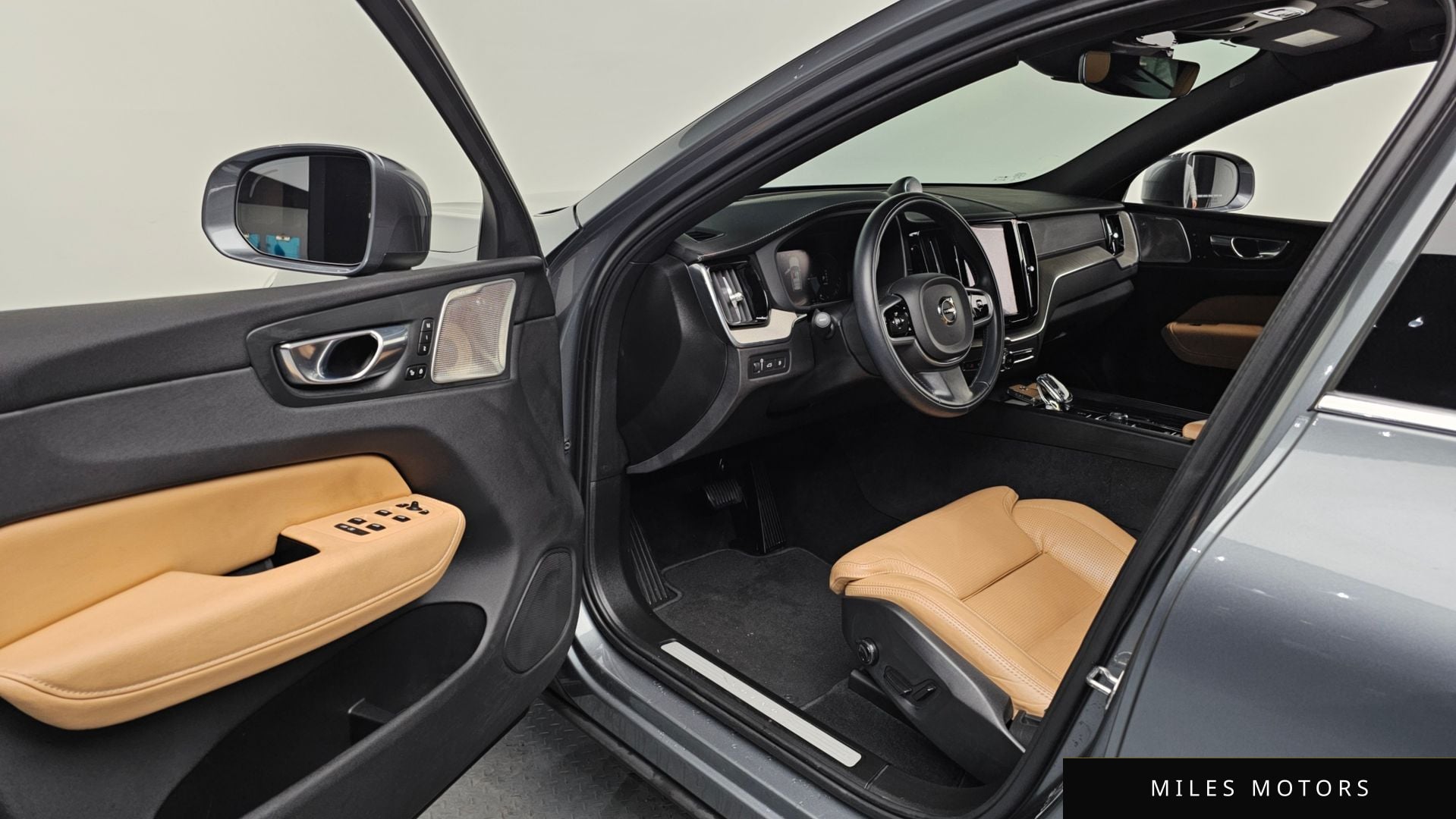 Volvo XC60 2020 — миниатюра 10