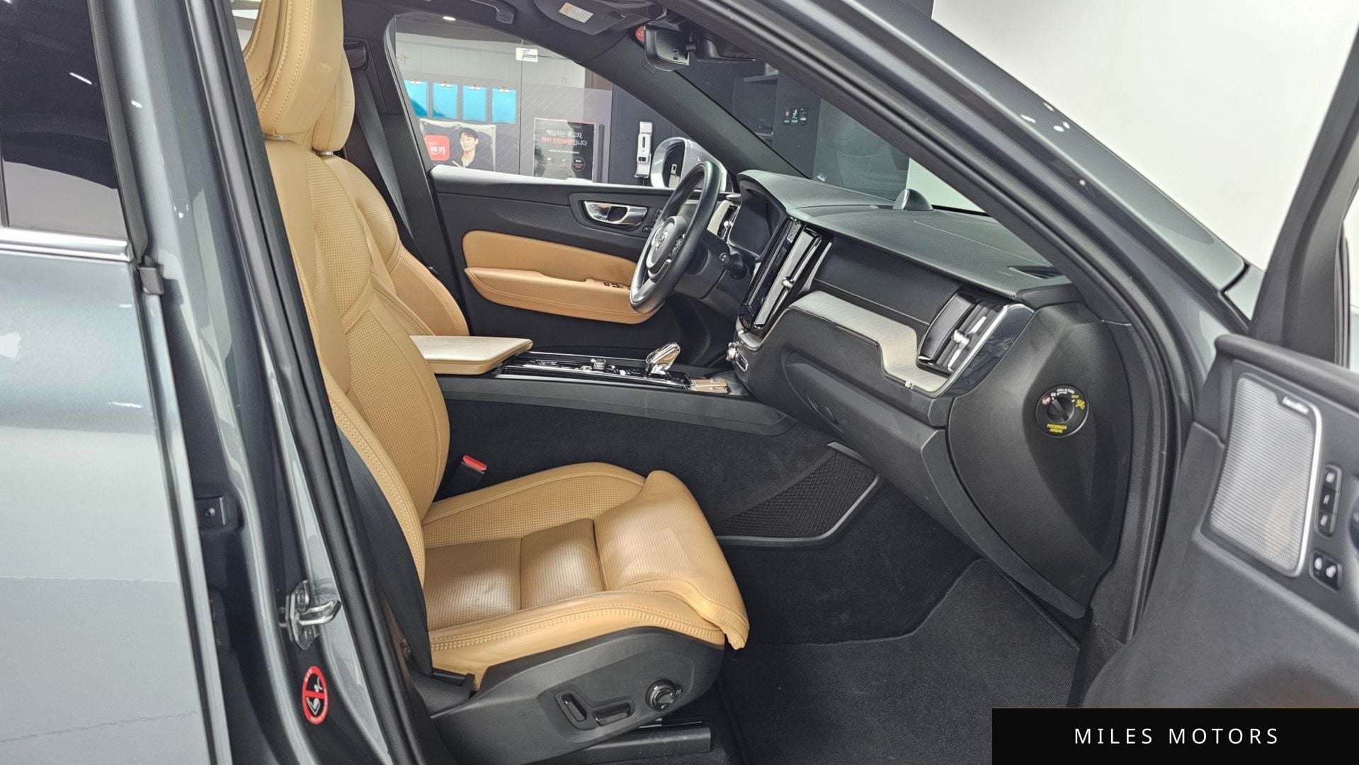 Volvo XC60 2020 — миниатюра 11
