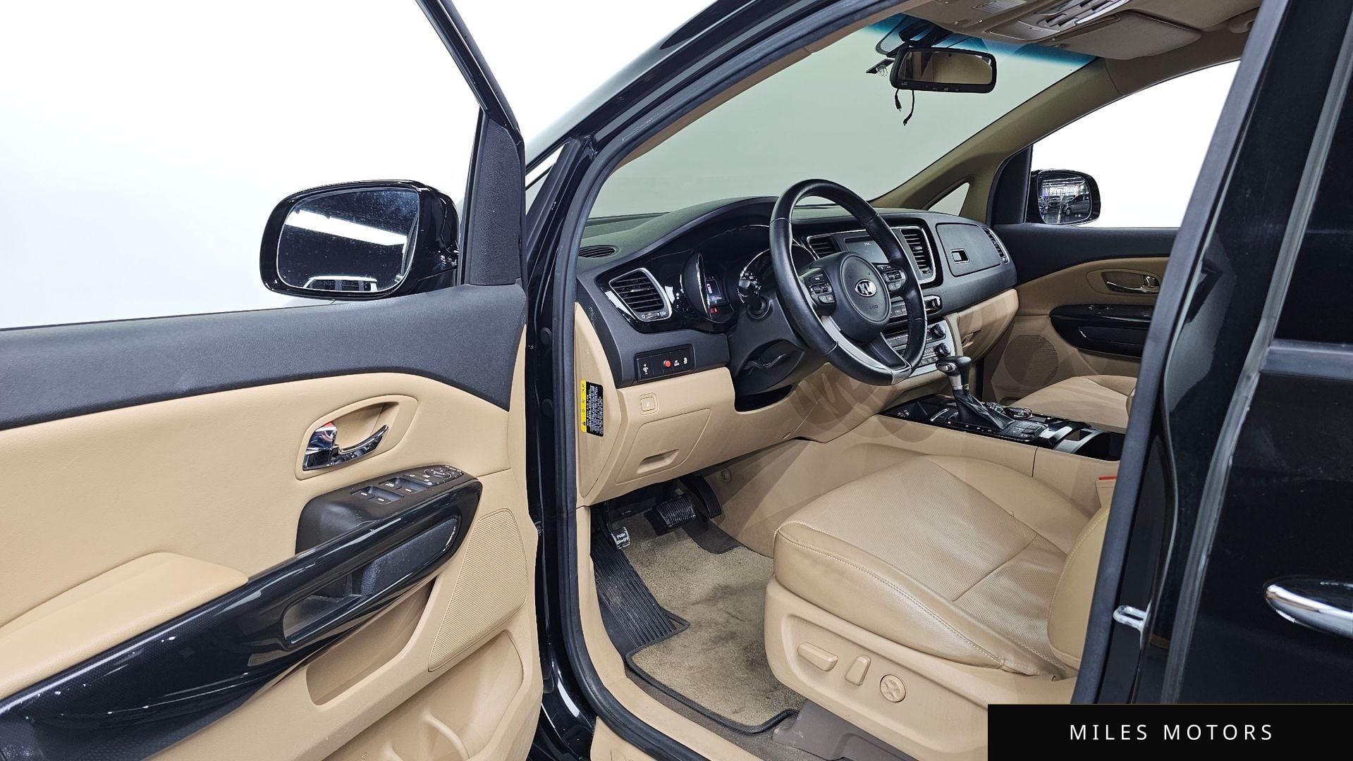 Kia Canival 2017 — миниатюра 10
