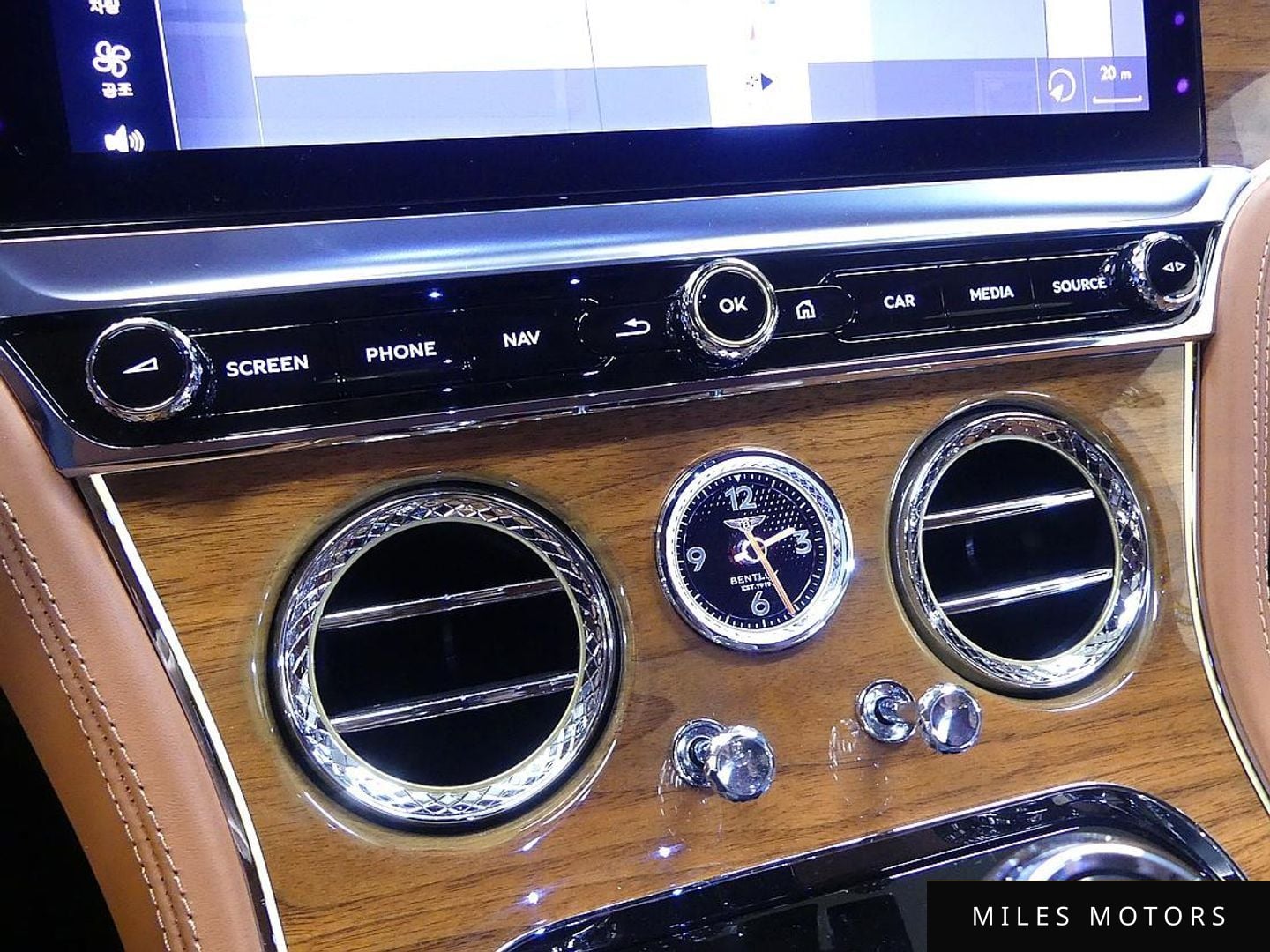 Bentley 컨티넨탈 GT 2022 — миниатюра 15