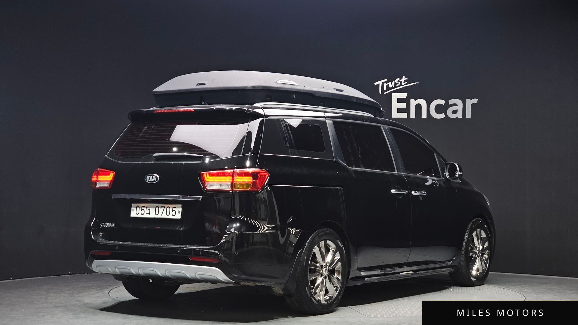 Kia Canival 2016 — миниатюра 2