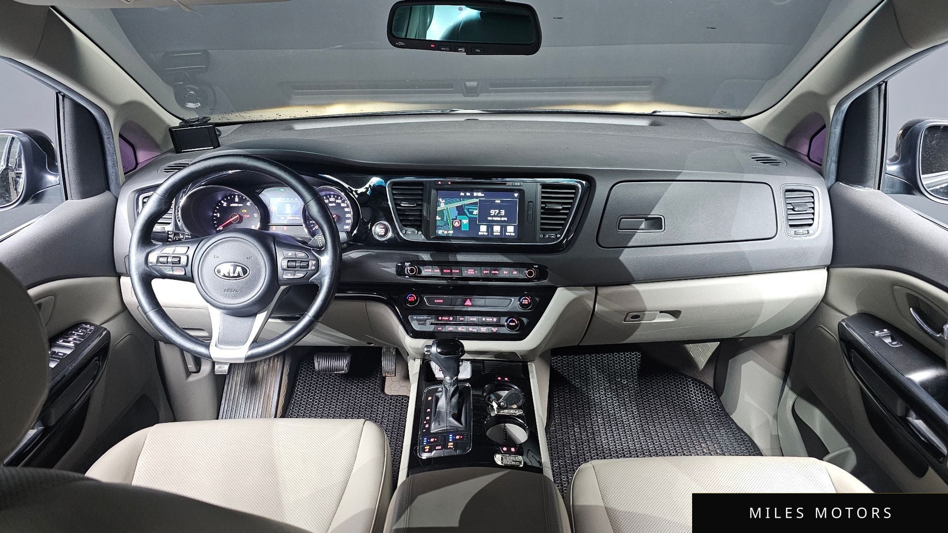 Kia Canival 2016 — миниатюра 7