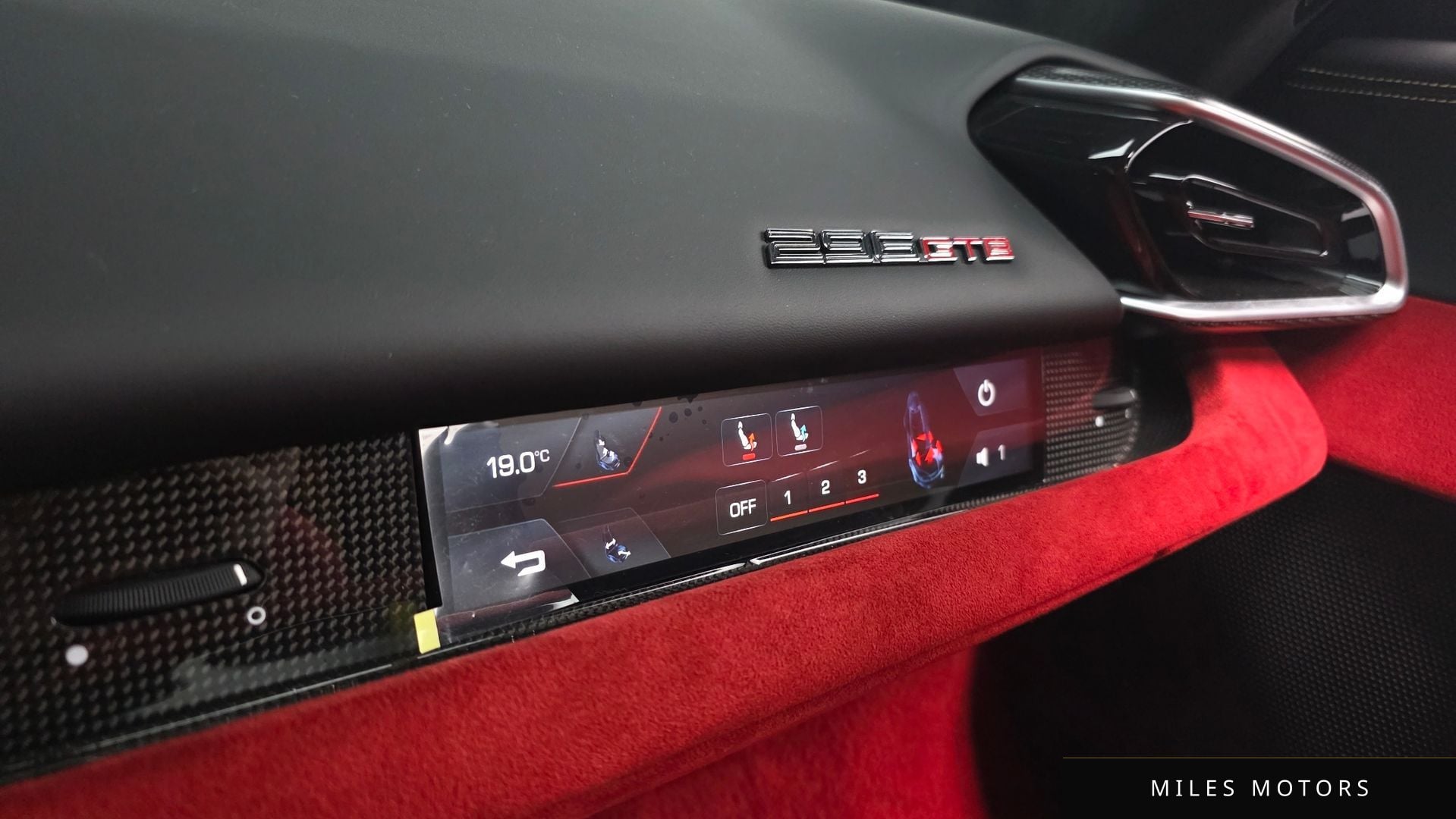 Ferrari 296 GTB 2023 — миниатюра 16