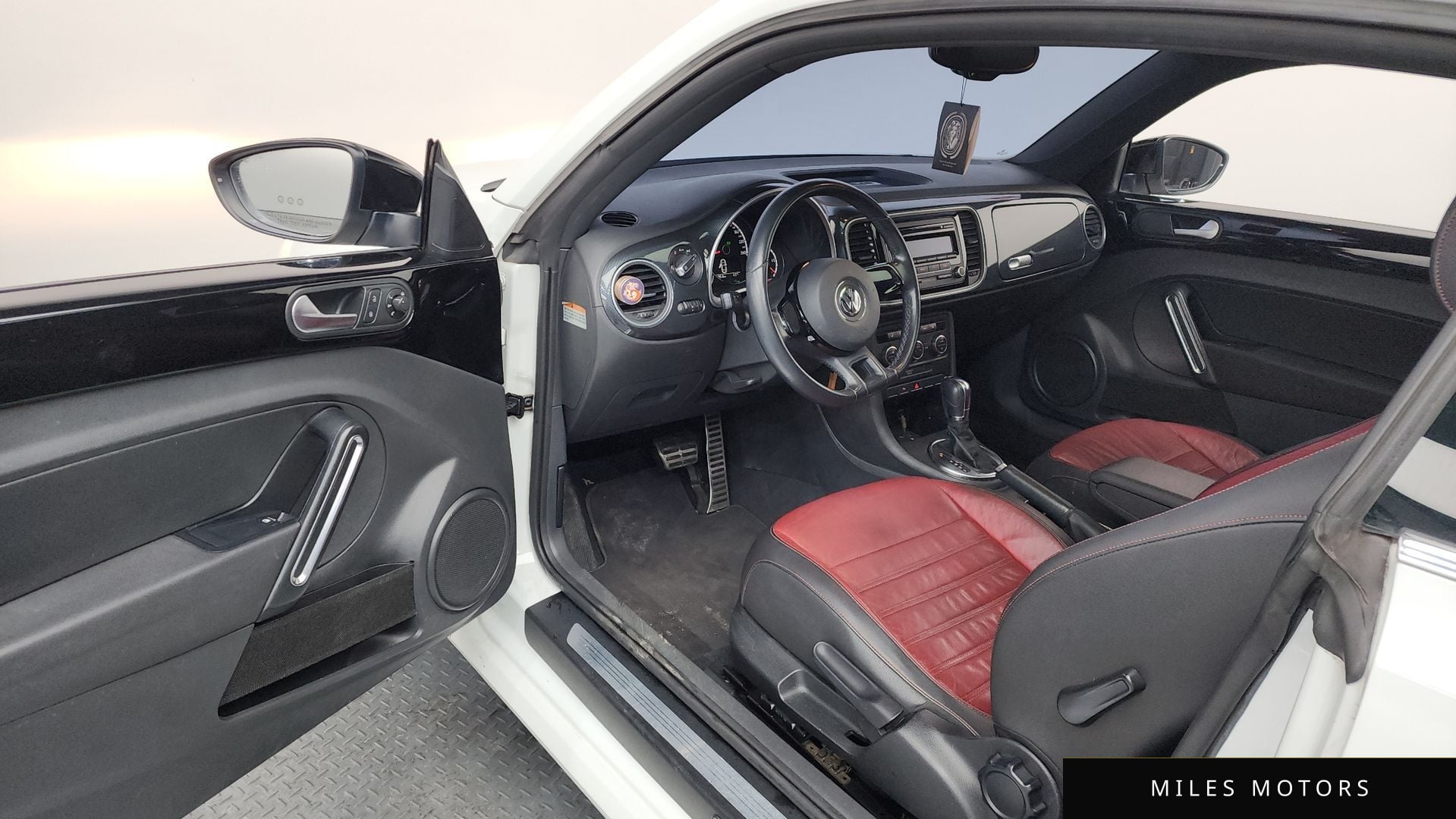 Volkswagen Beetle 2014 — миниатюра 10
