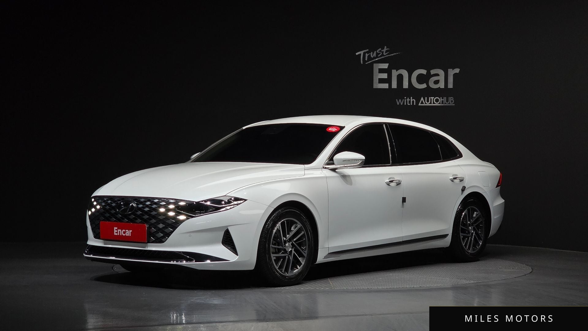 Hyundai Grandeur 2020 — фото 1 из 12