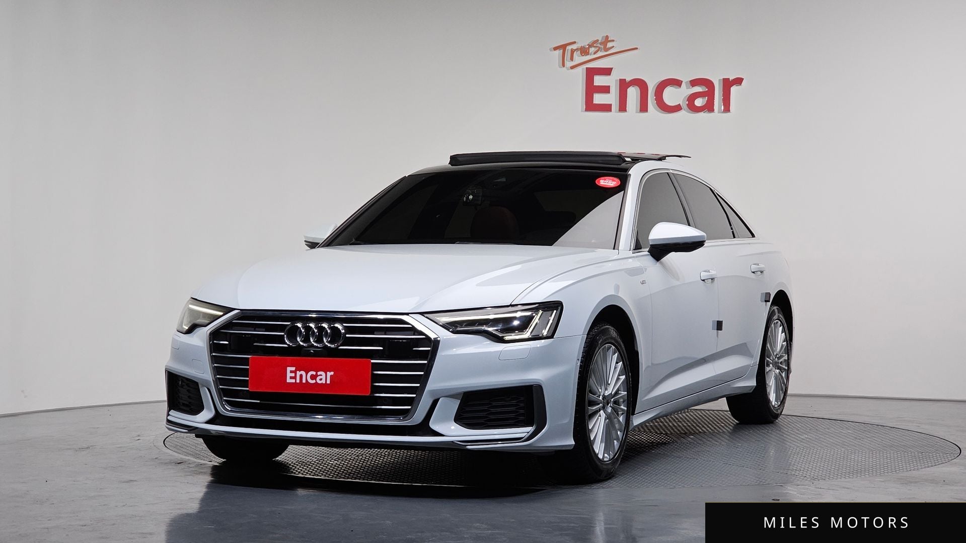 Audi A6 (C8) 2021 — фото 1 из 12