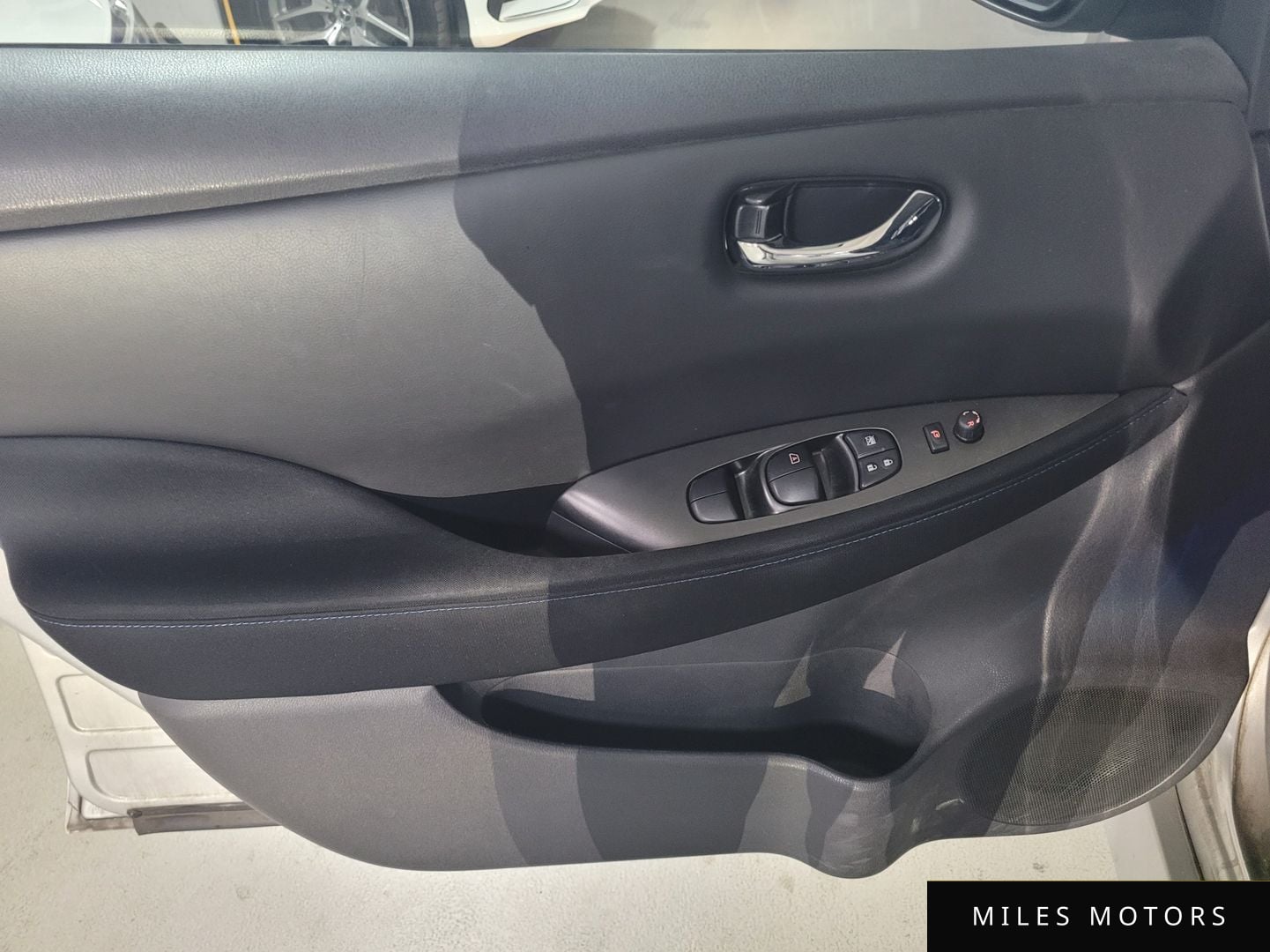 Nissan Leaf 2019 — миниатюра 10