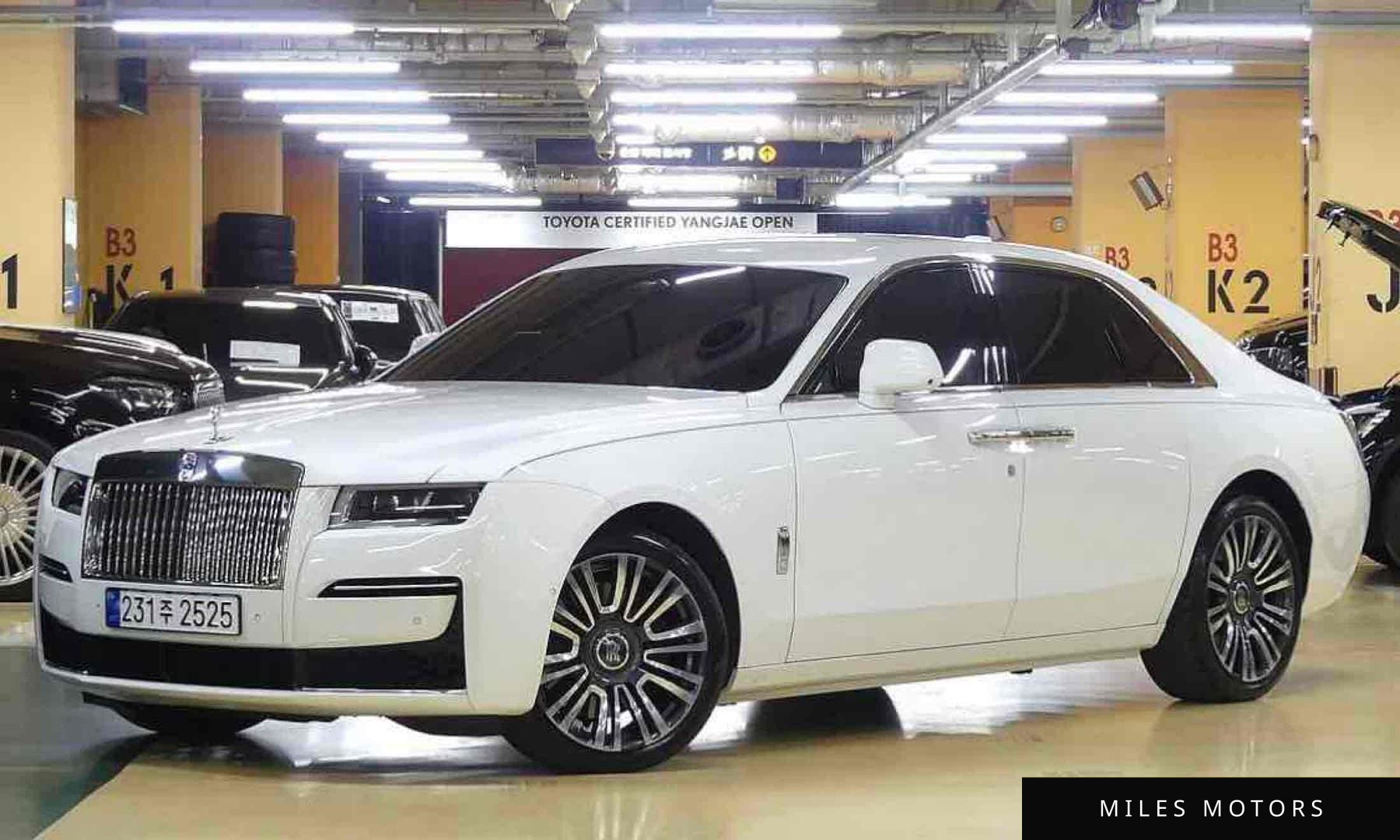 Rolls-Royce 고스트 2023 — миниатюра 2