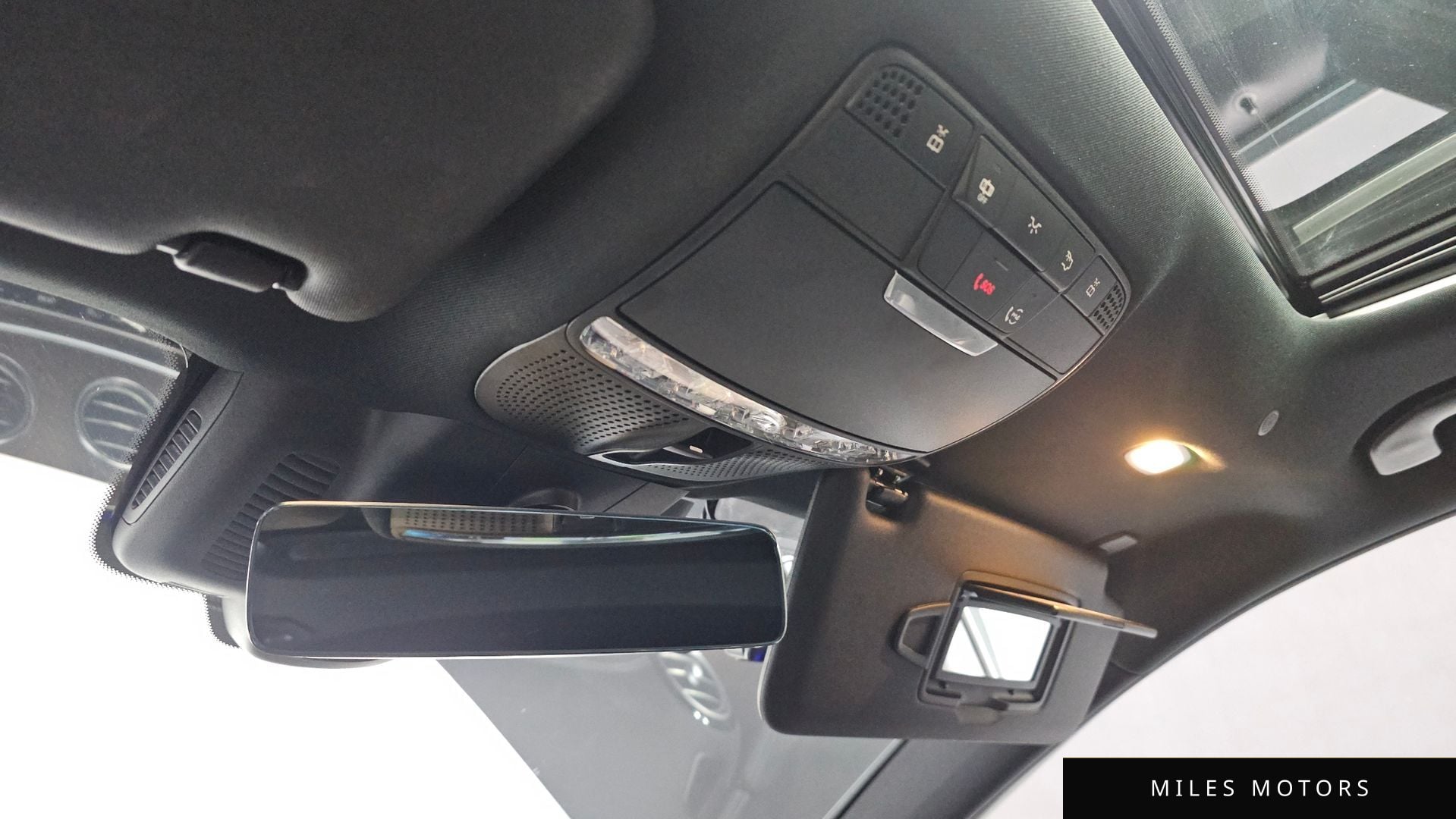 Mercedes-Benz E-Class W213 2022 — миниатюра 17