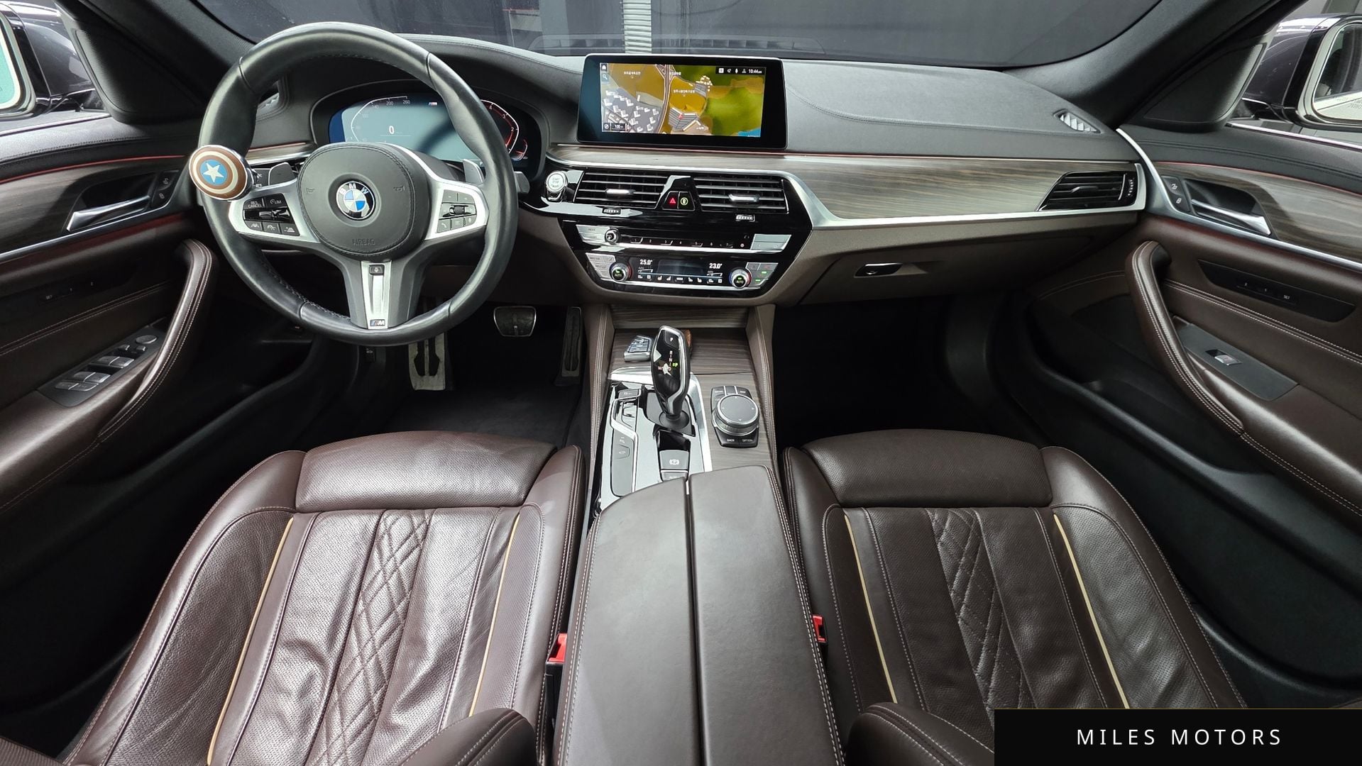 BMW 5 Series (G30) 2020 — миниатюра 7