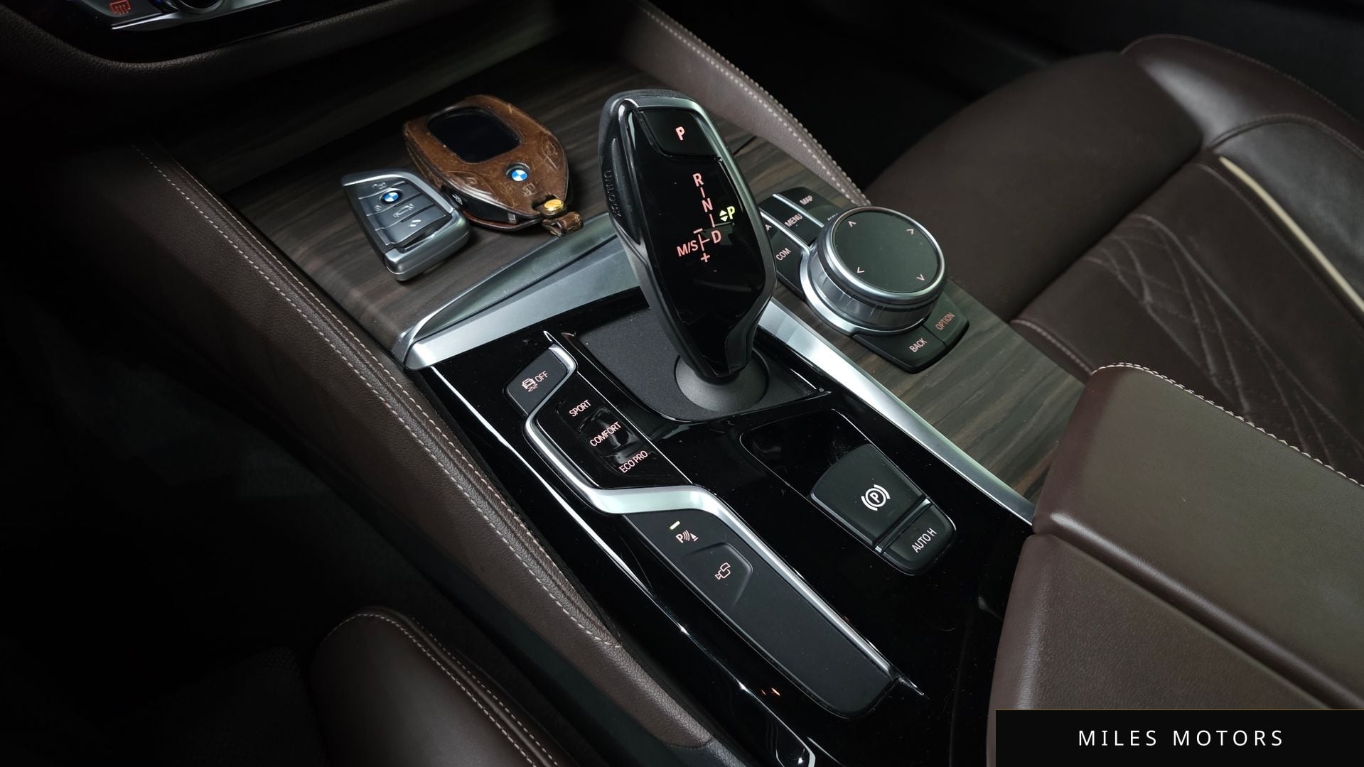 BMW 5 Series (G30) 2020 — миниатюра 9
