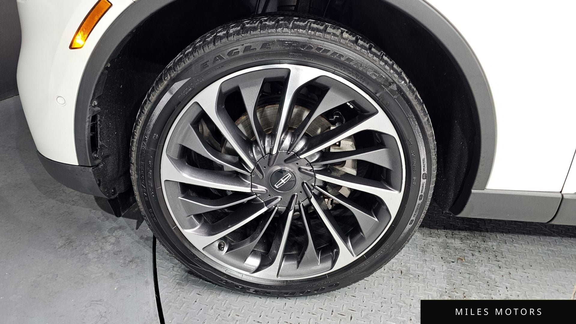 Lincoln Aviator 2022 — миниатюра 5