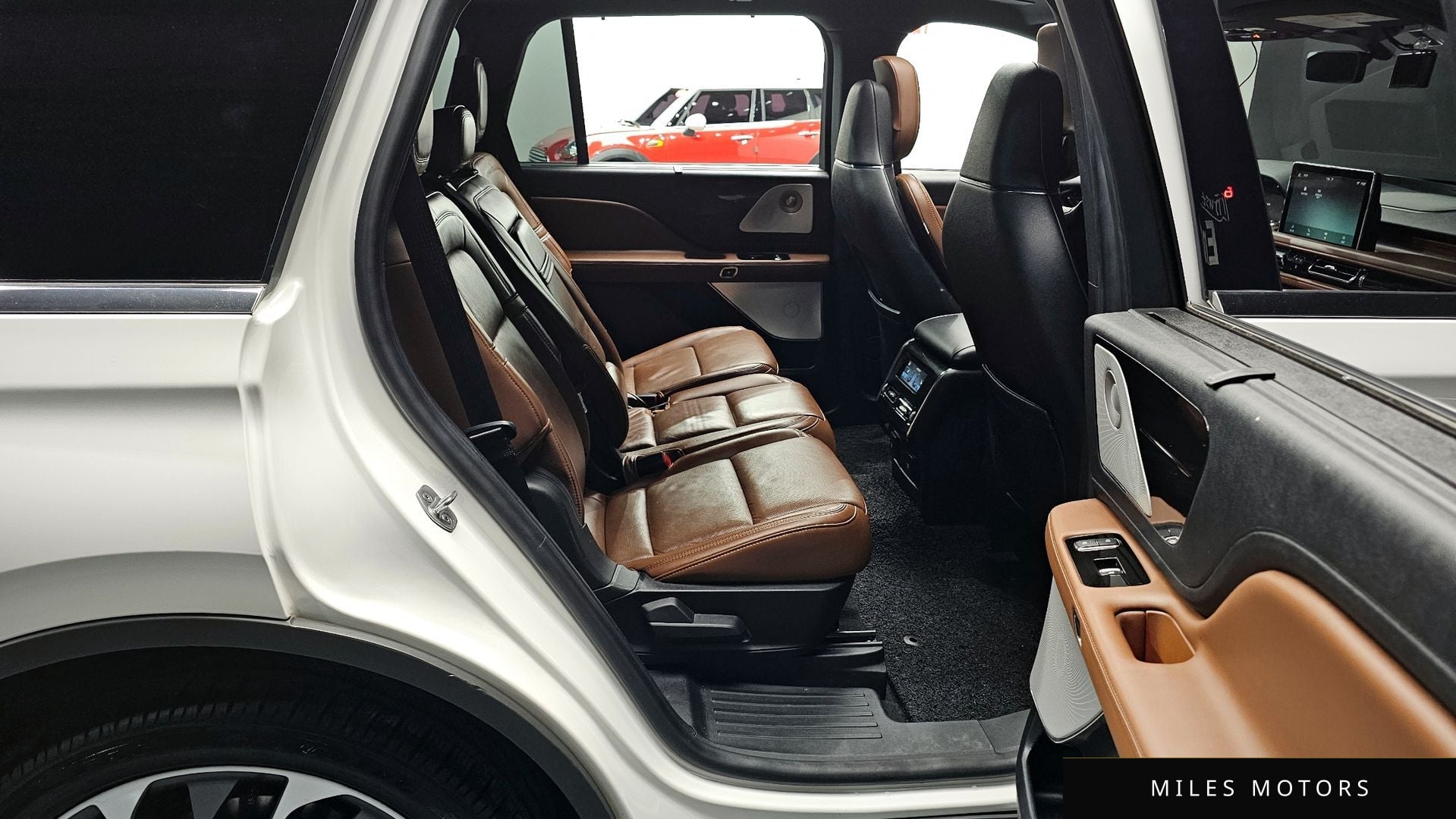 Lincoln Aviator 2022 — миниатюра 12