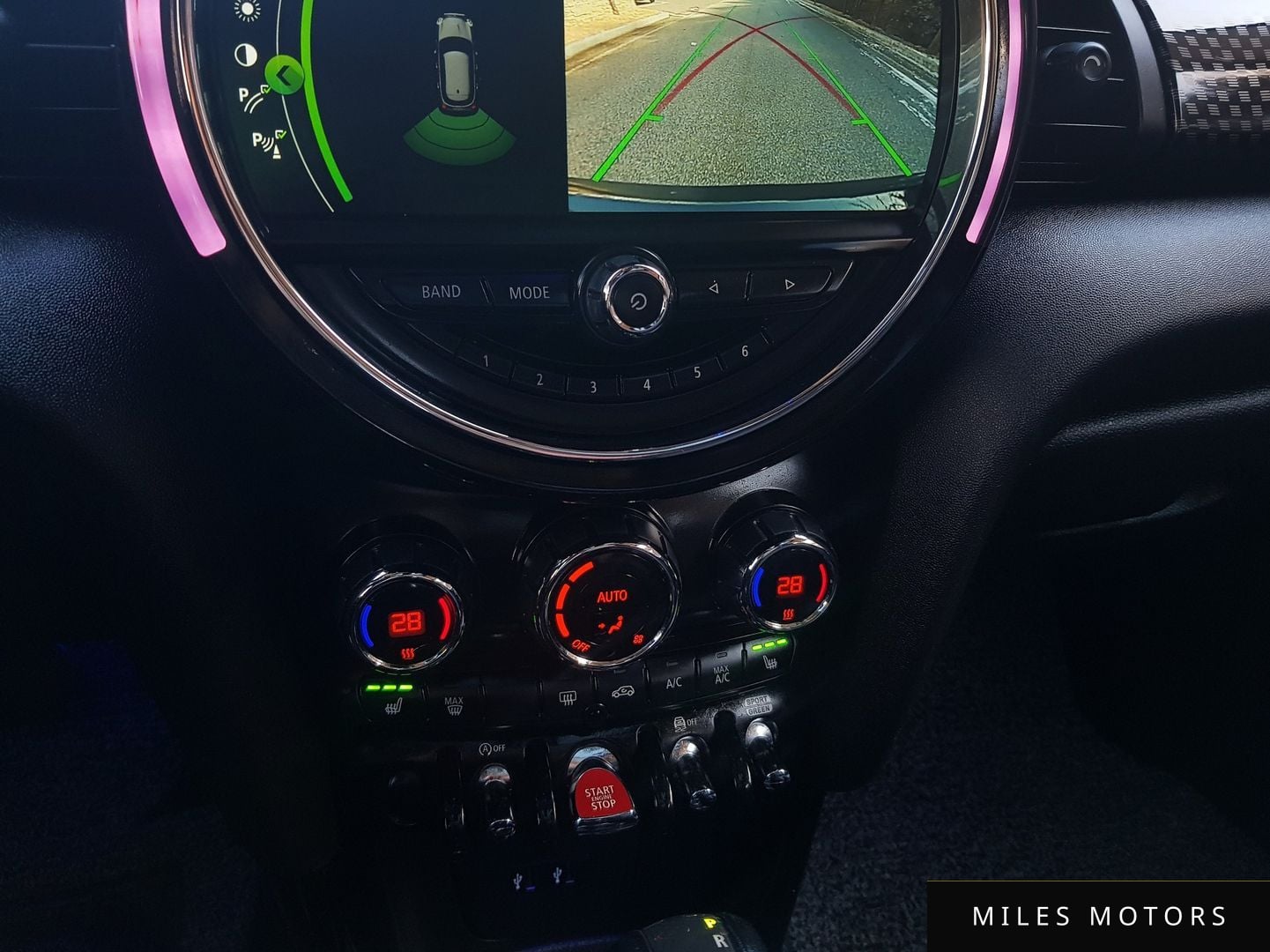MINI 쿠퍼 S 2019 — миниатюра 12
