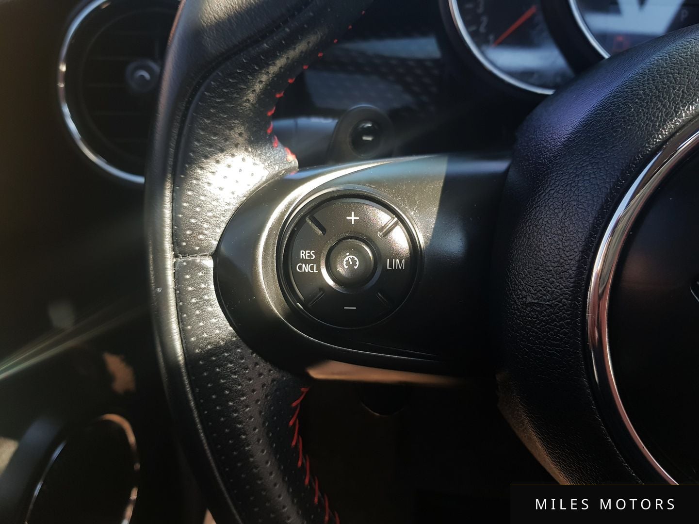 MINI 쿠퍼 S 2019 — миниатюра 15
