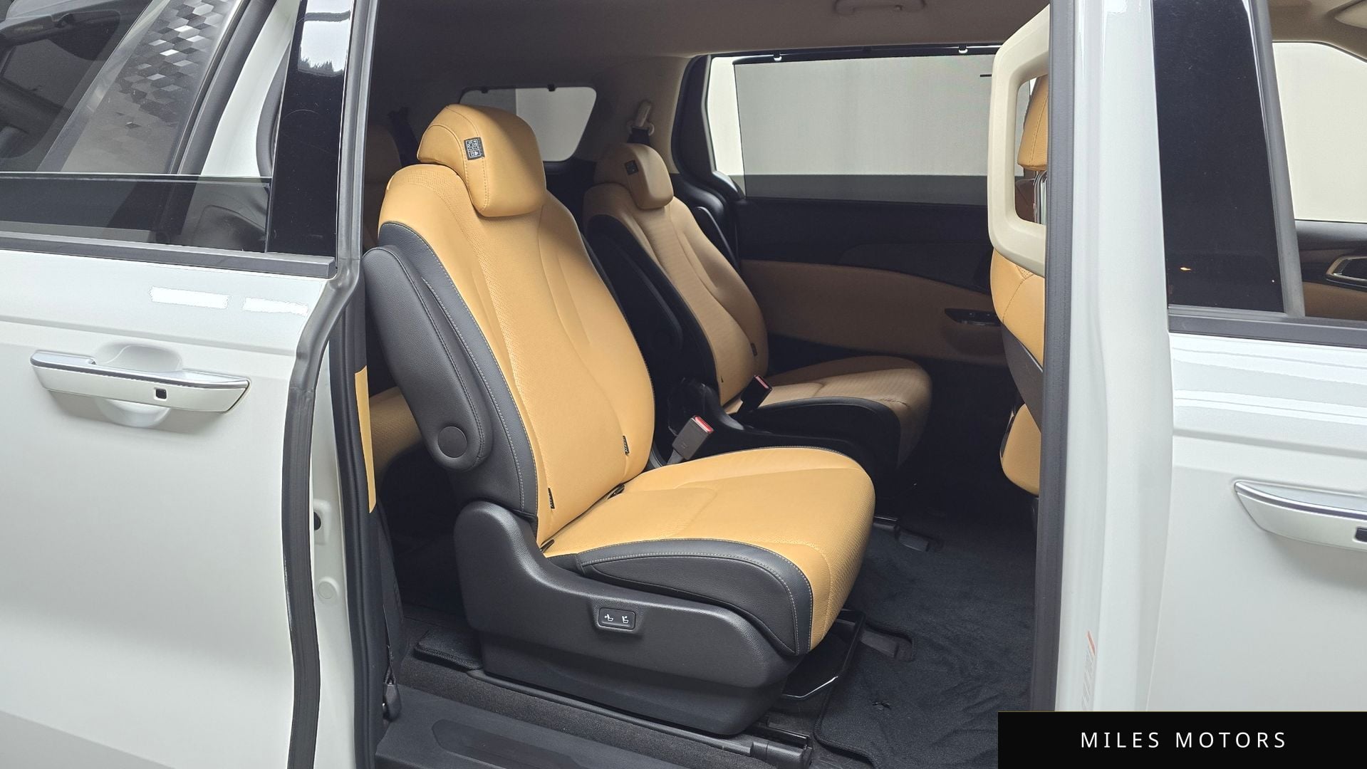 Kia Carnival 2022 — миниатюра 12