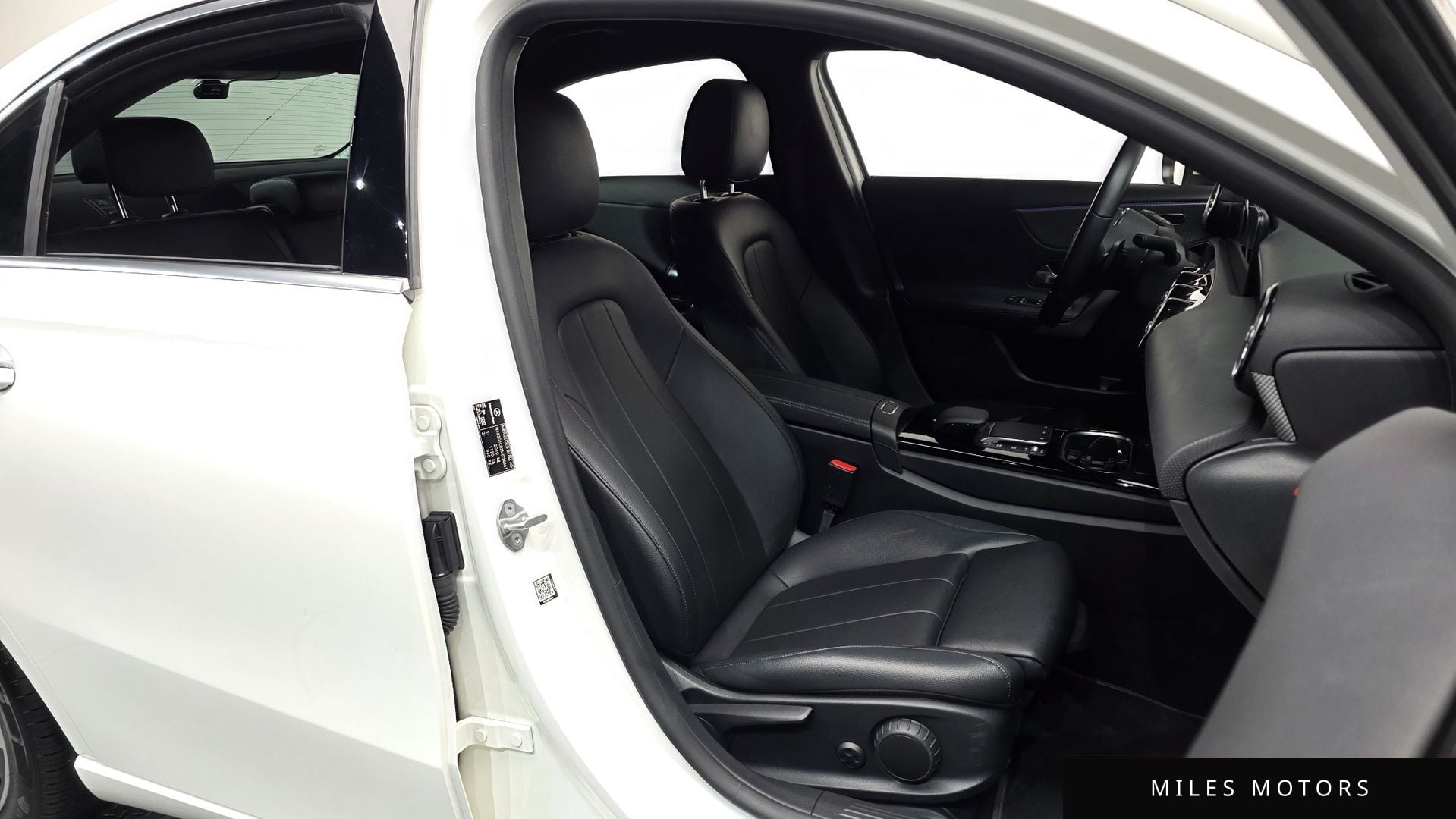 Mercedes-Benz A-Class W177 2021 — миниатюра 10