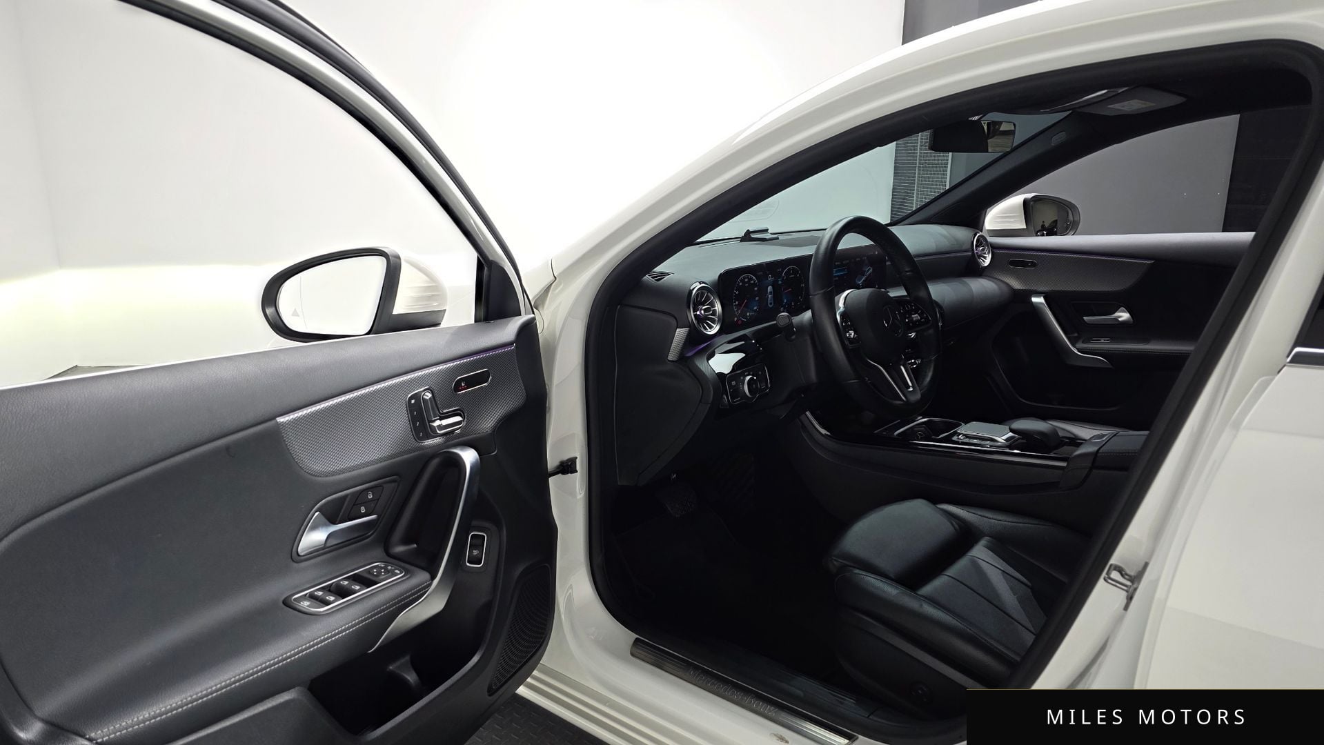 Mercedes-Benz A-Class W177 2021 — миниатюра 12
