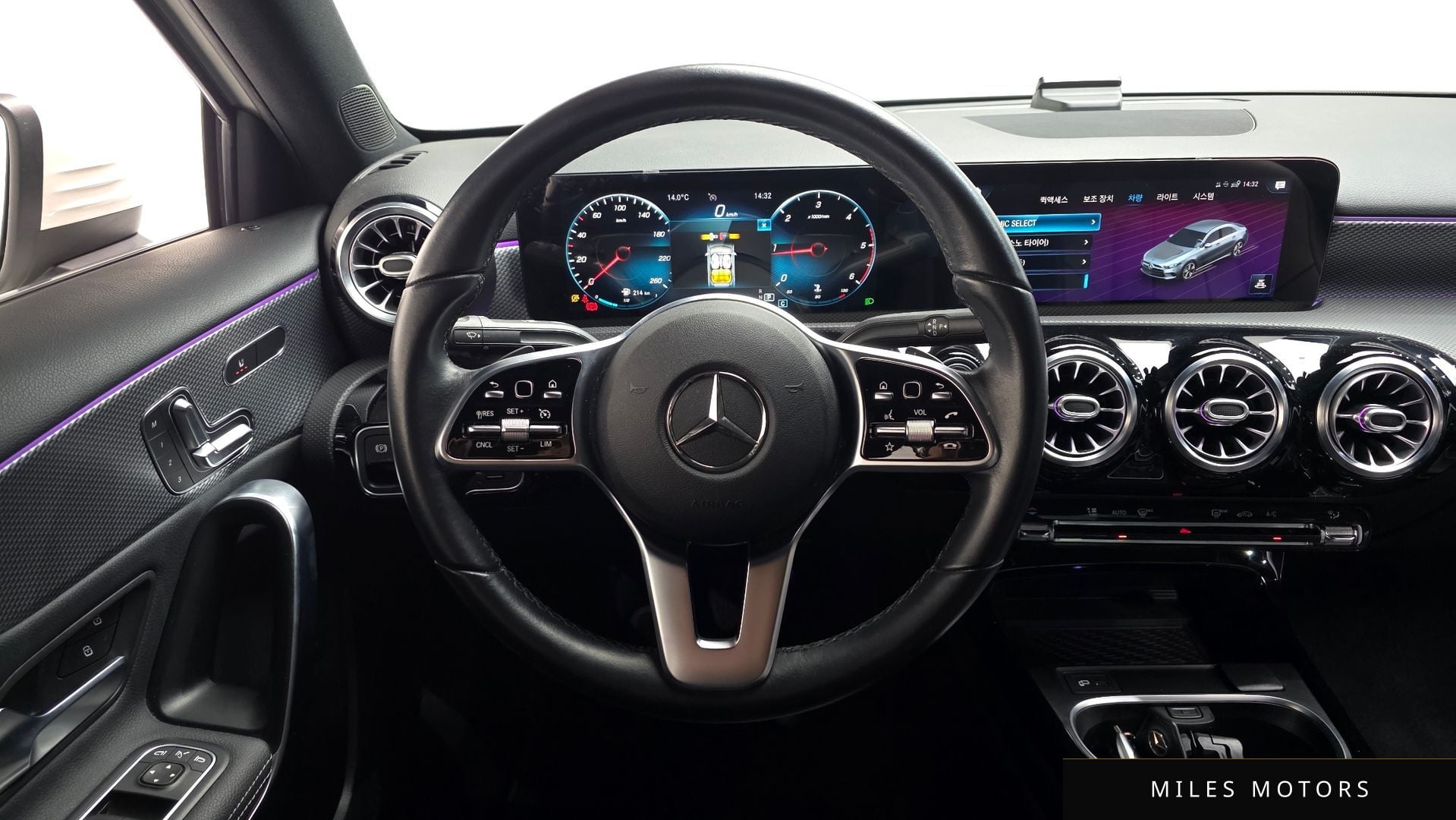 Mercedes-Benz A-Class W177 2021 — миниатюра 13