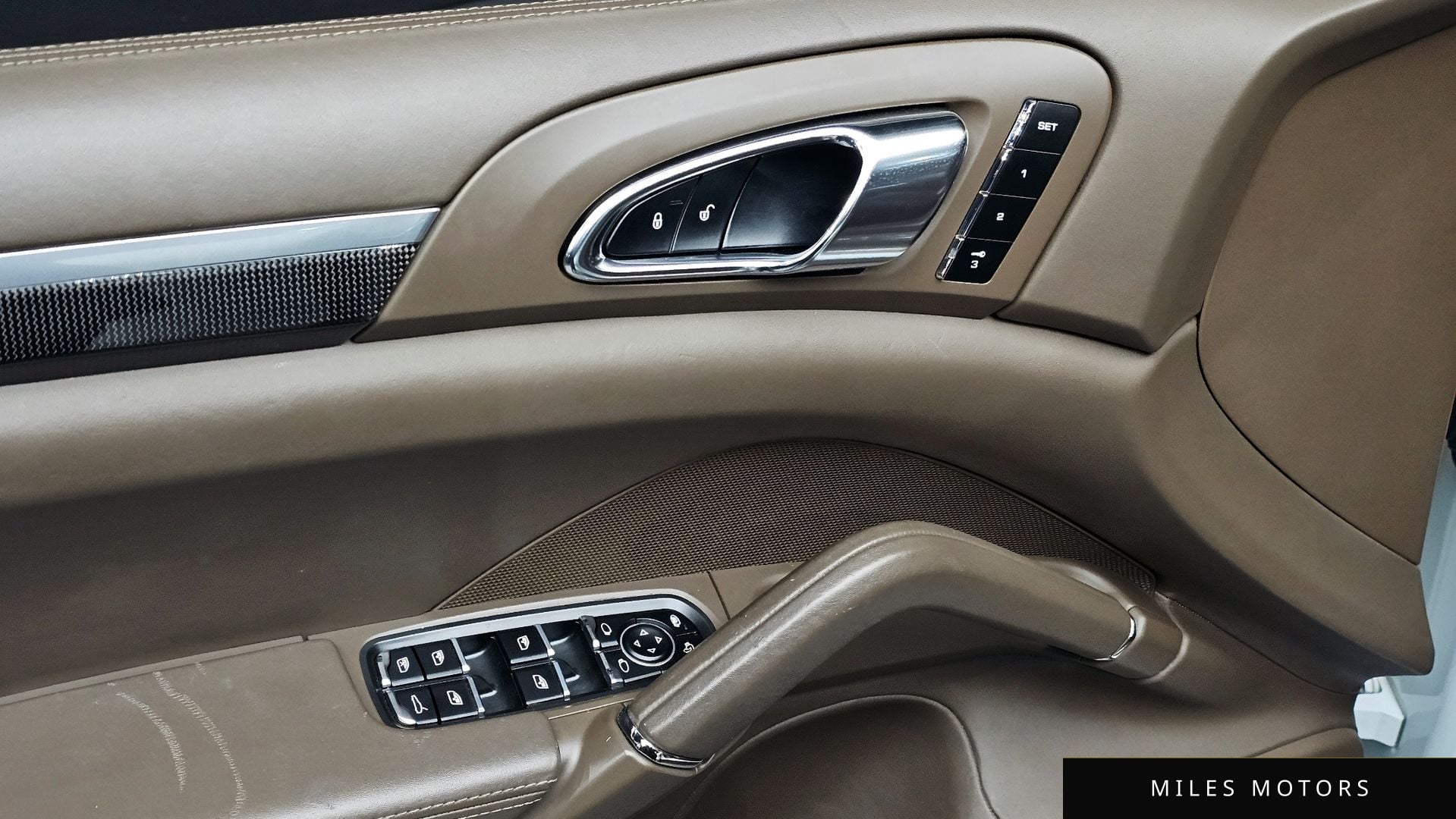 Porsche 카이엔 2014 — миниатюра 19