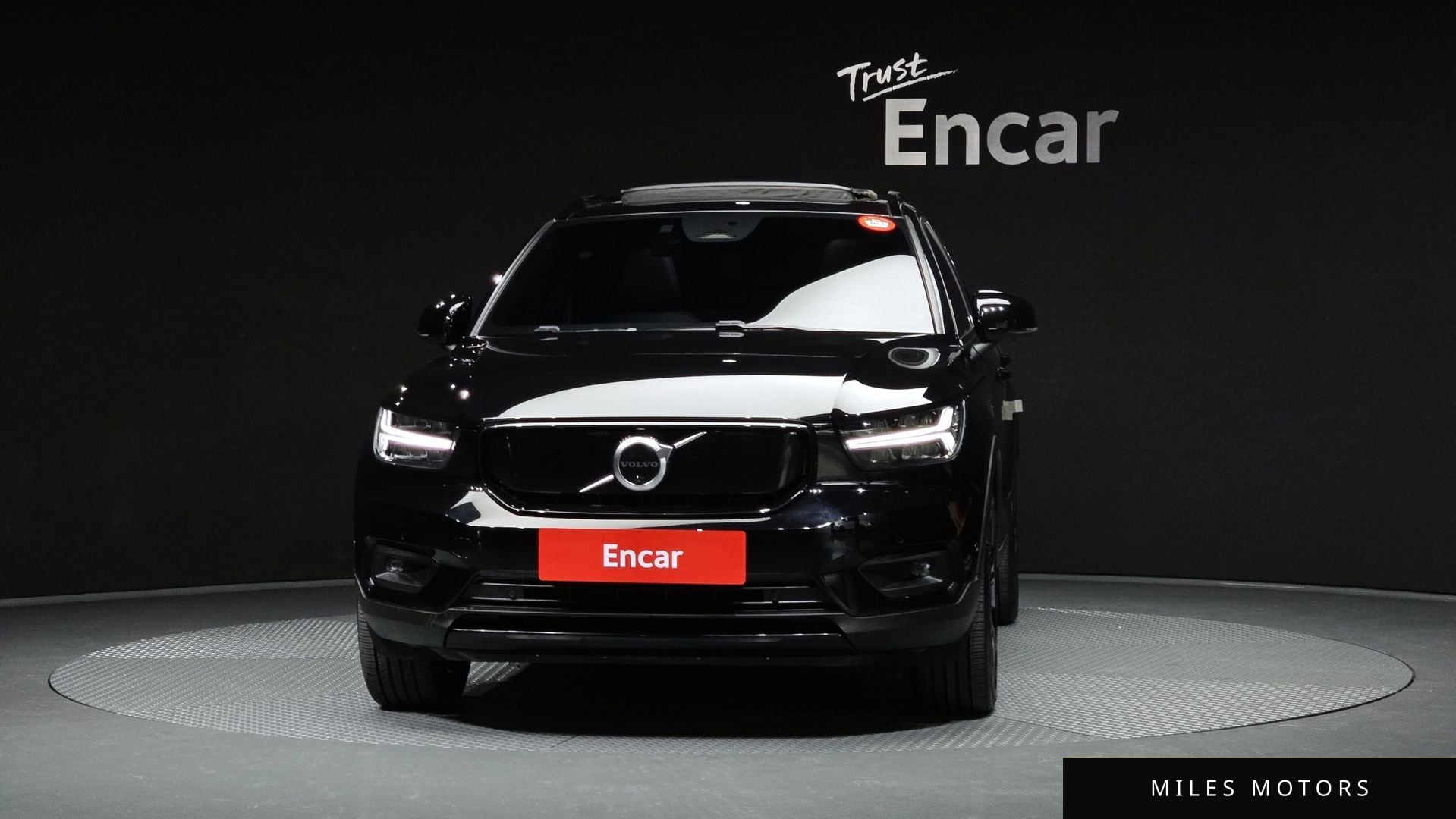 Volvo XC40 리차지 2022 — миниатюра 3