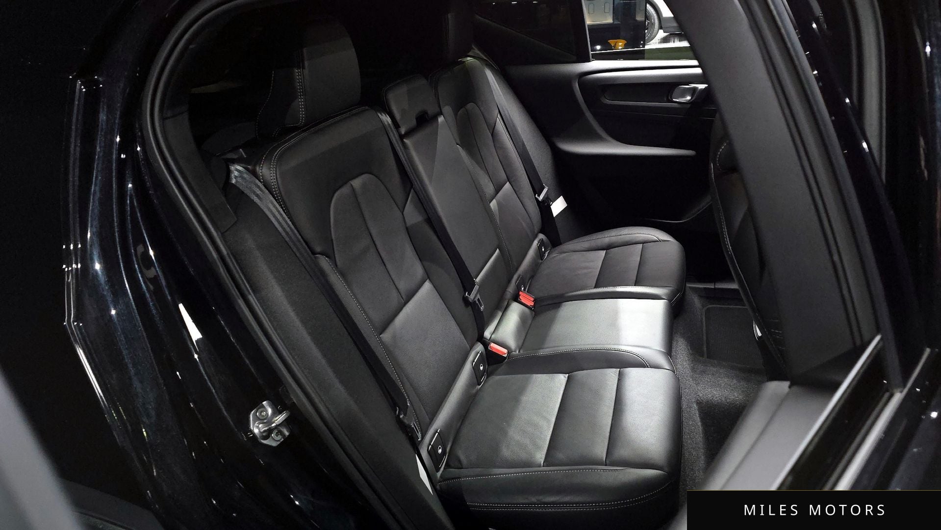 Volvo XC40 리차지 2022 — миниатюра 12