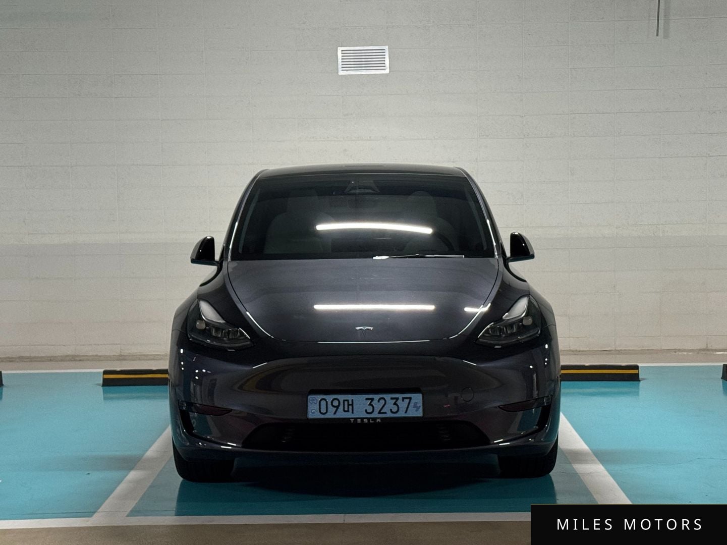 Tesla Model Y 2025 — миниатюра 3