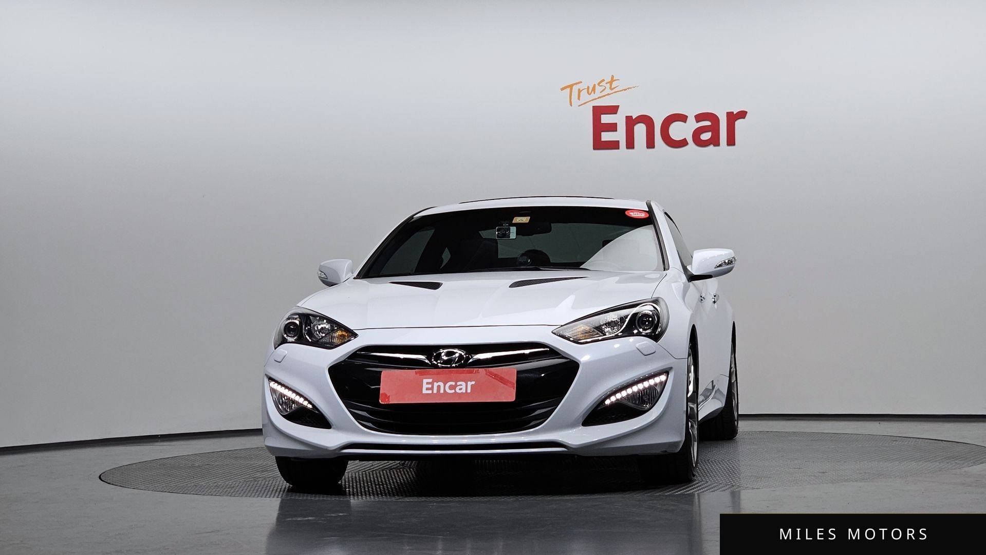 Hyundai Genesis 2015 — миниатюра 3