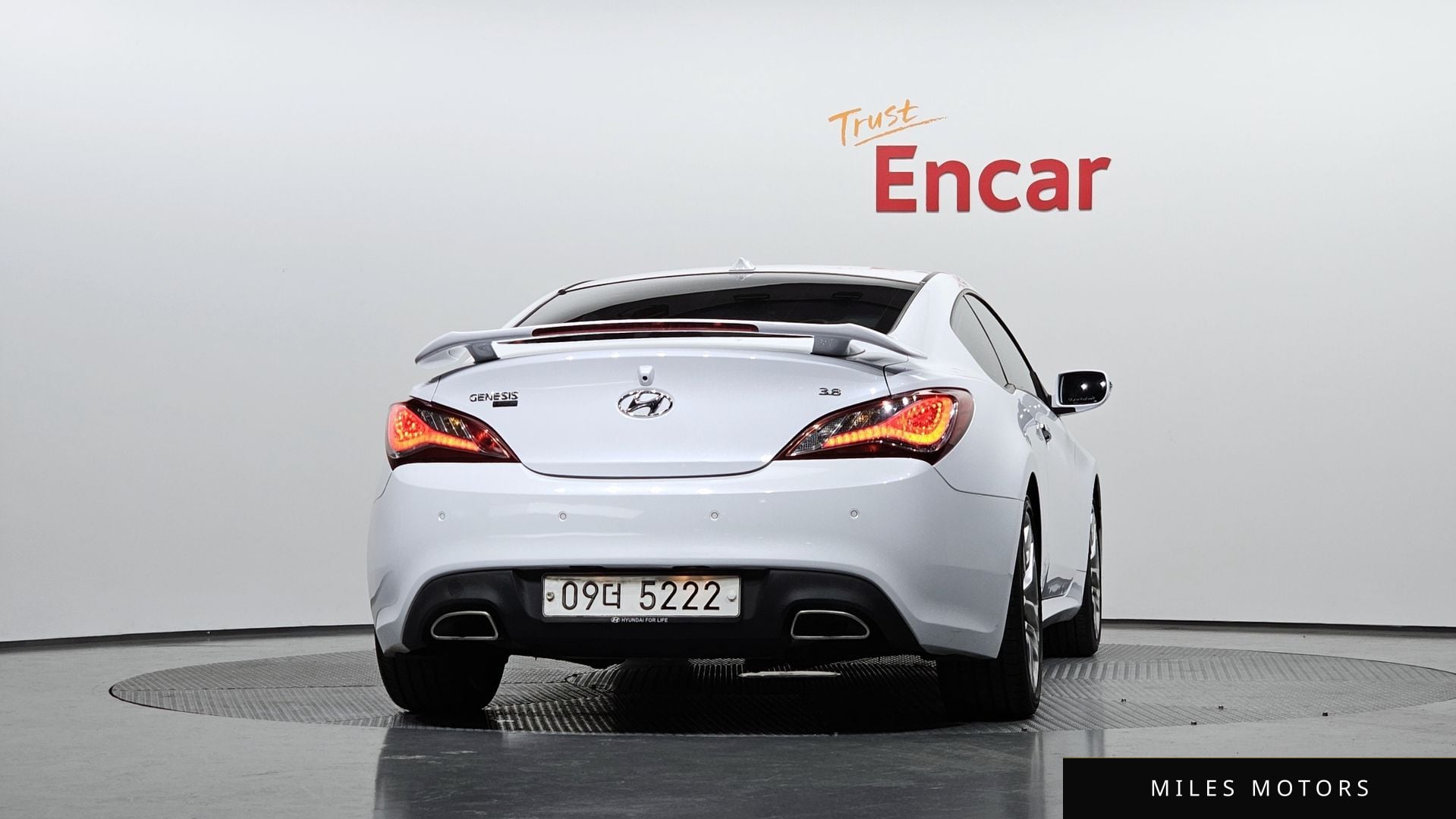 Hyundai Genesis 2015 — миниатюра 4