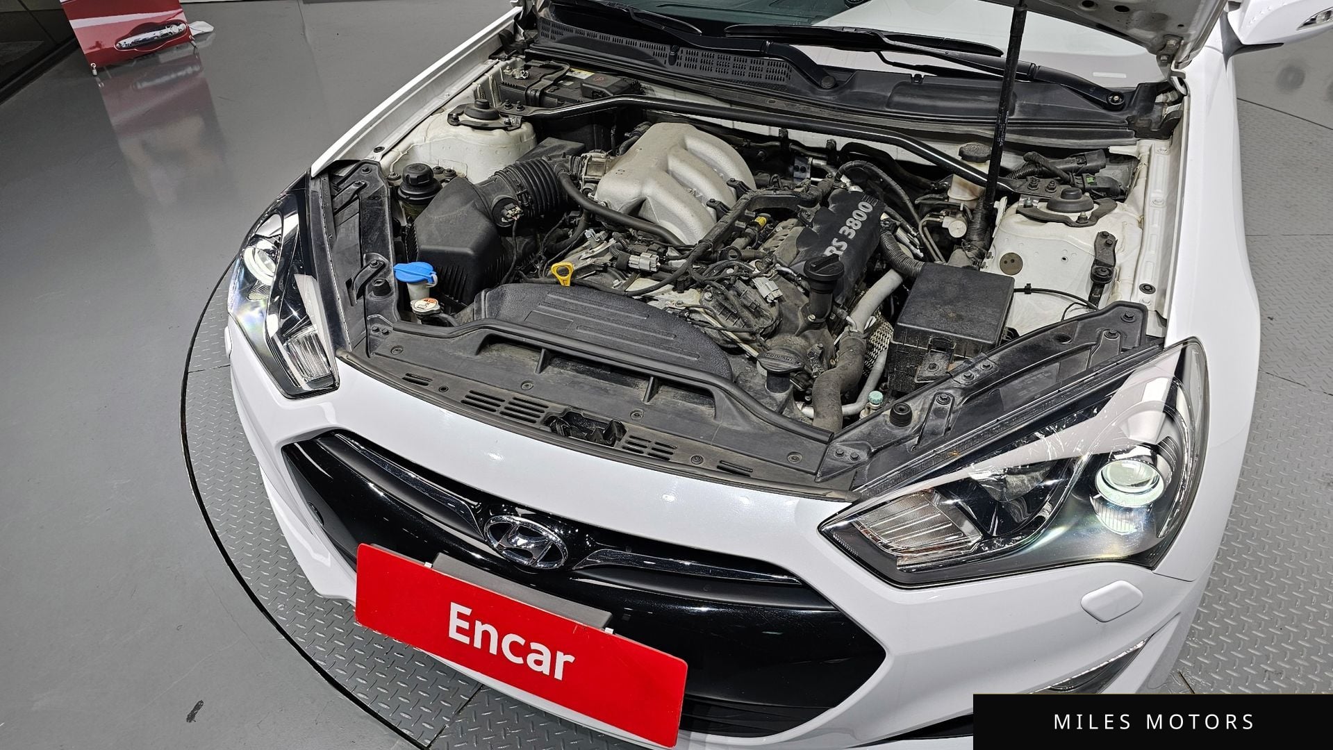 Hyundai Genesis 2015 — миниатюра 6