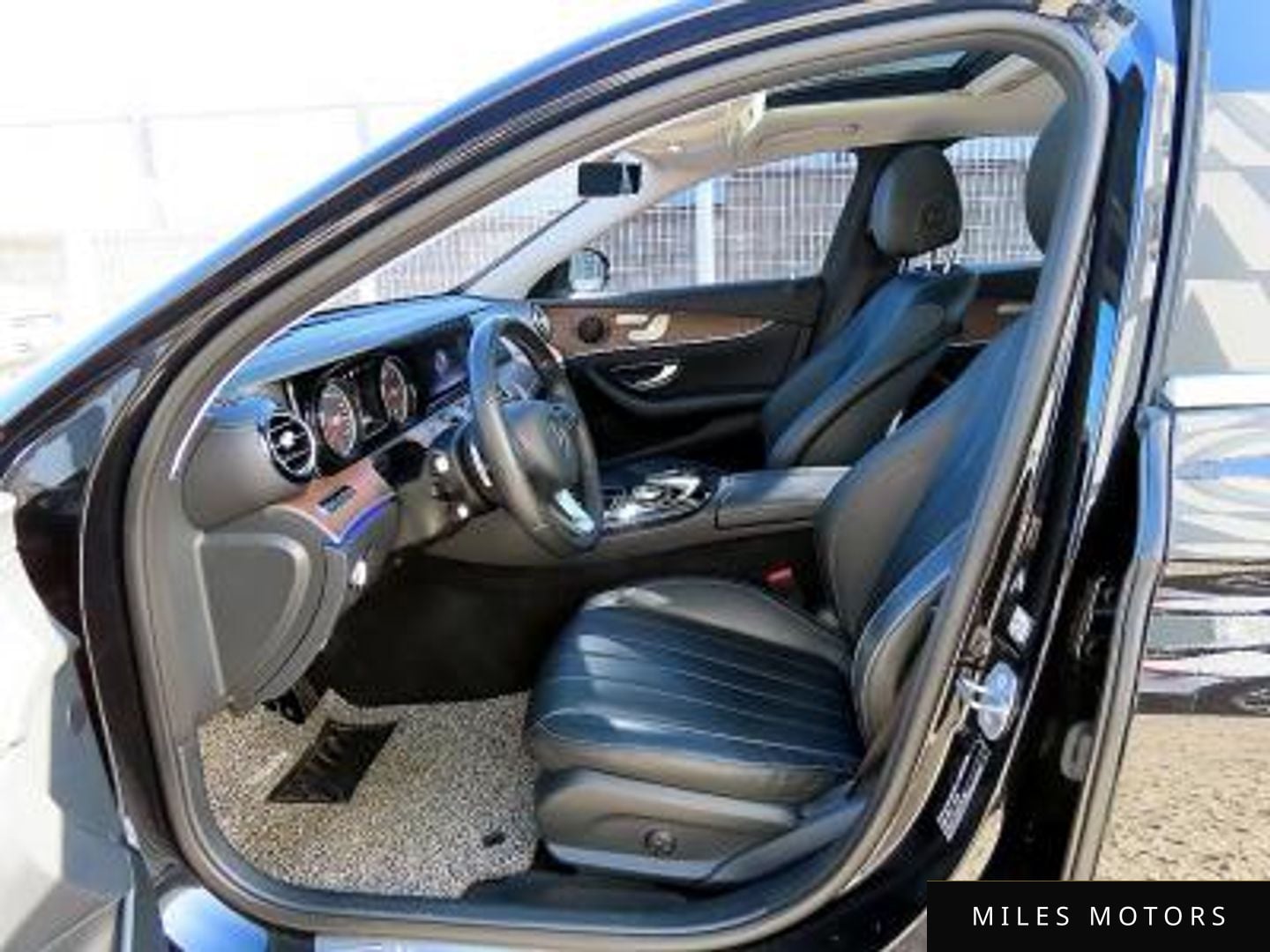 Mercedes-Benz E-Class W213 2017 — миниатюра 10