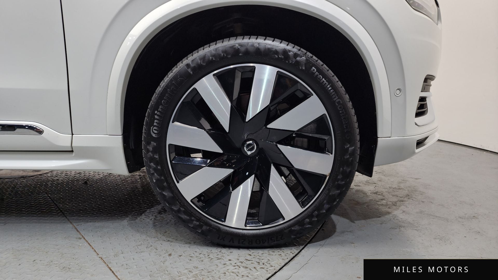 Volvo XC90 2024 — миниатюра 5