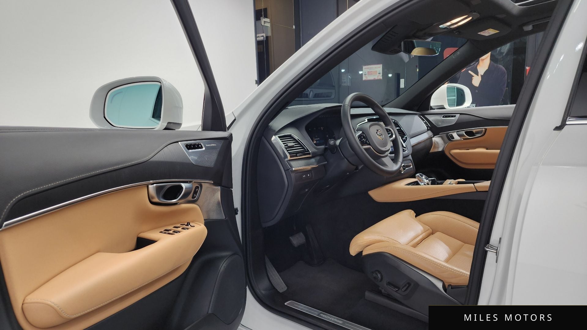 Volvo XC90 2024 — миниатюра 10