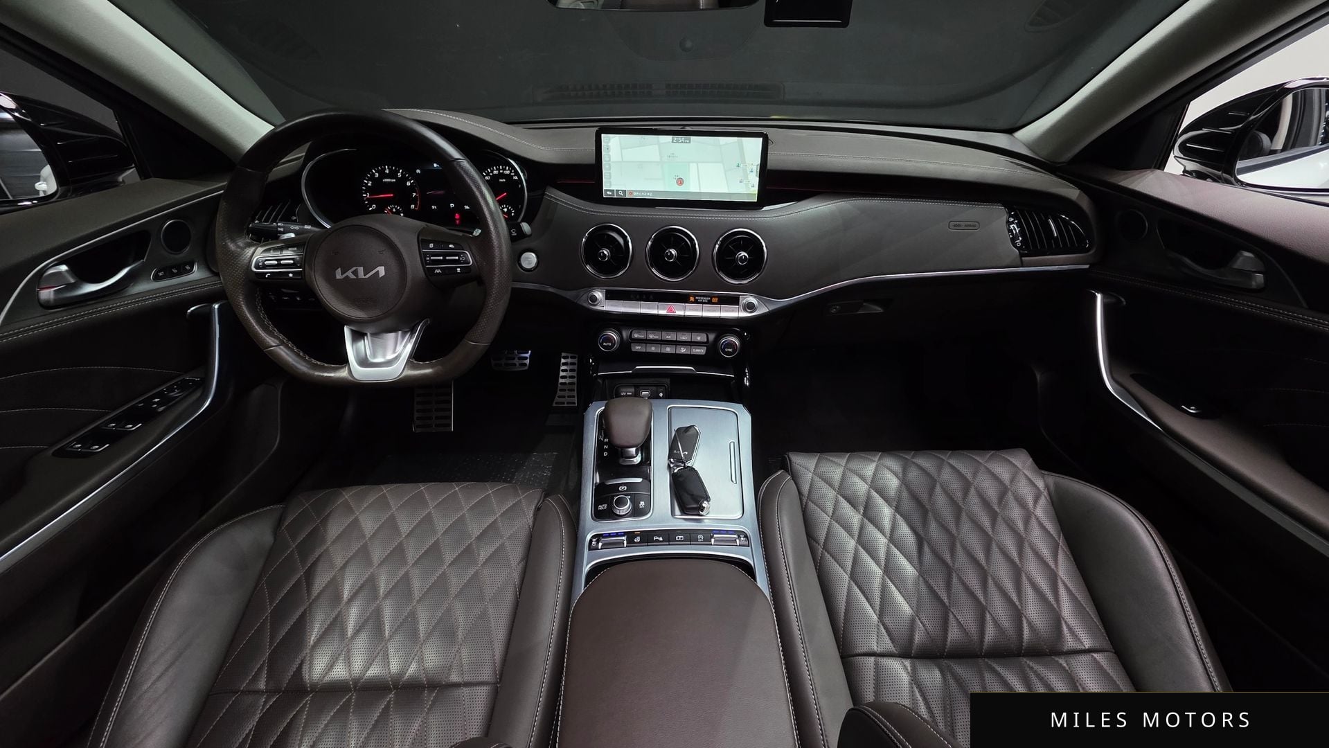 Kia Stinger 2023 — миниатюра 7