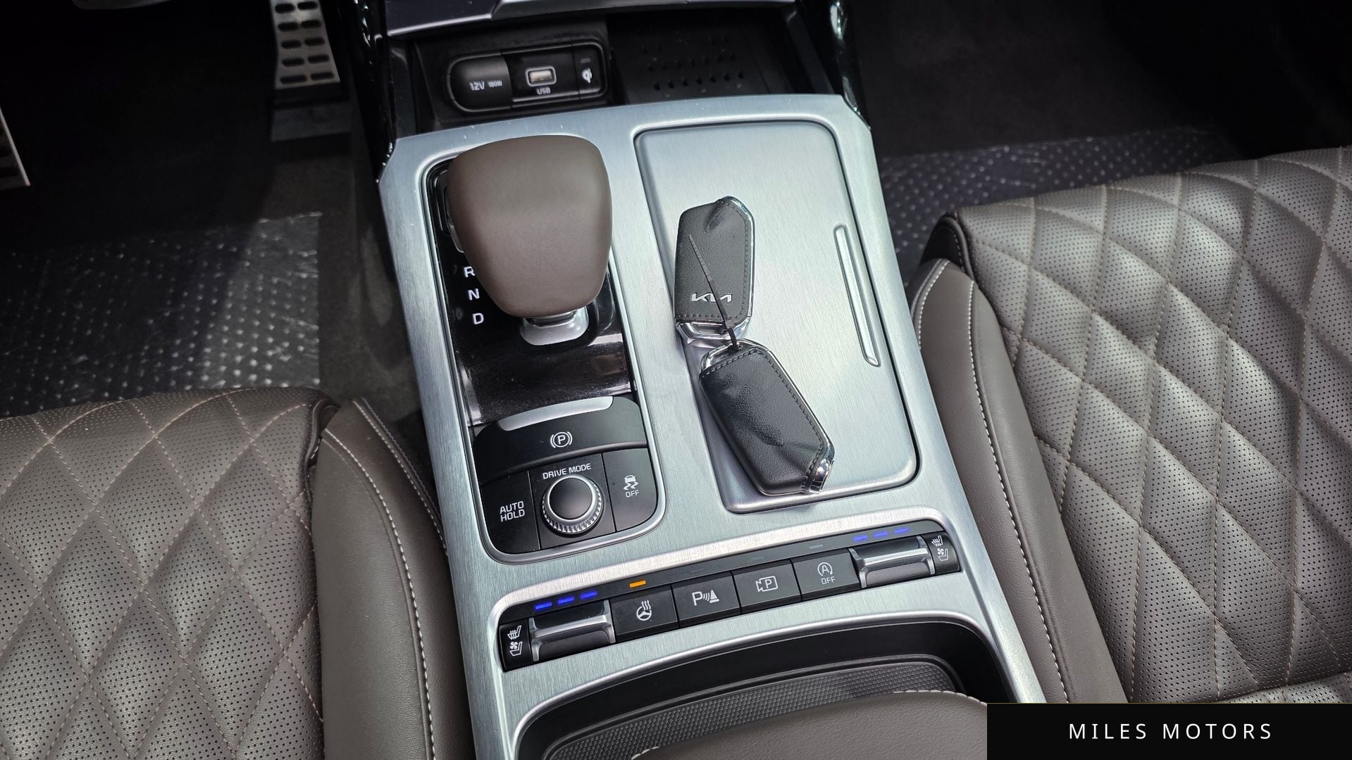 Kia Stinger 2023 — миниатюра 9