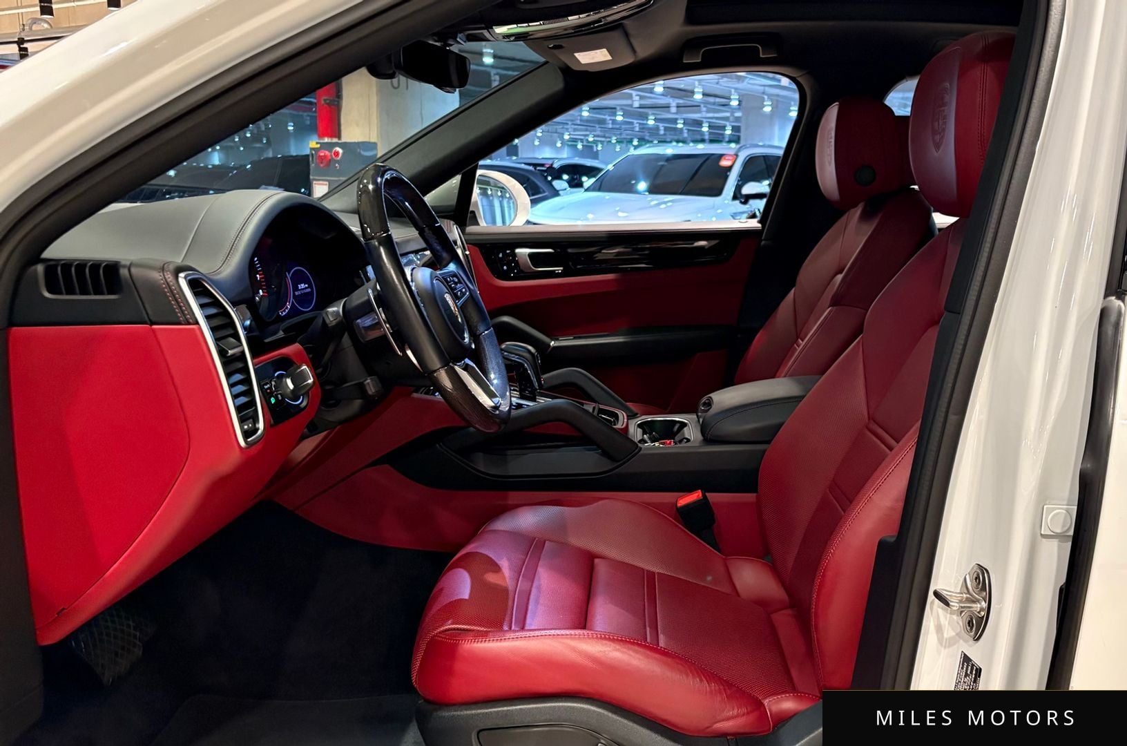 Porsche Cayenne 2021 — миниатюра 12
