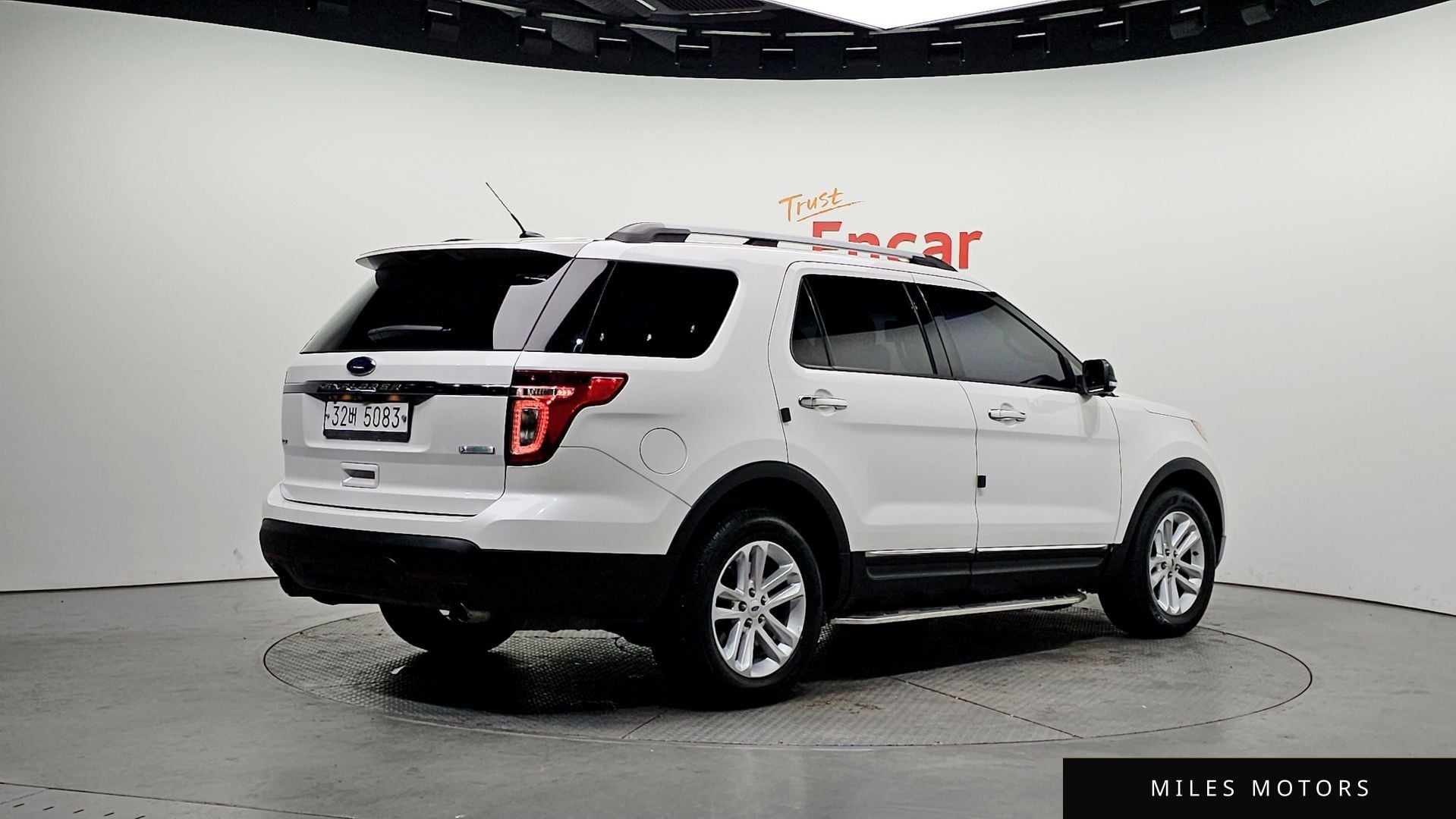 Ford Explorer 2014 — миниатюра 2