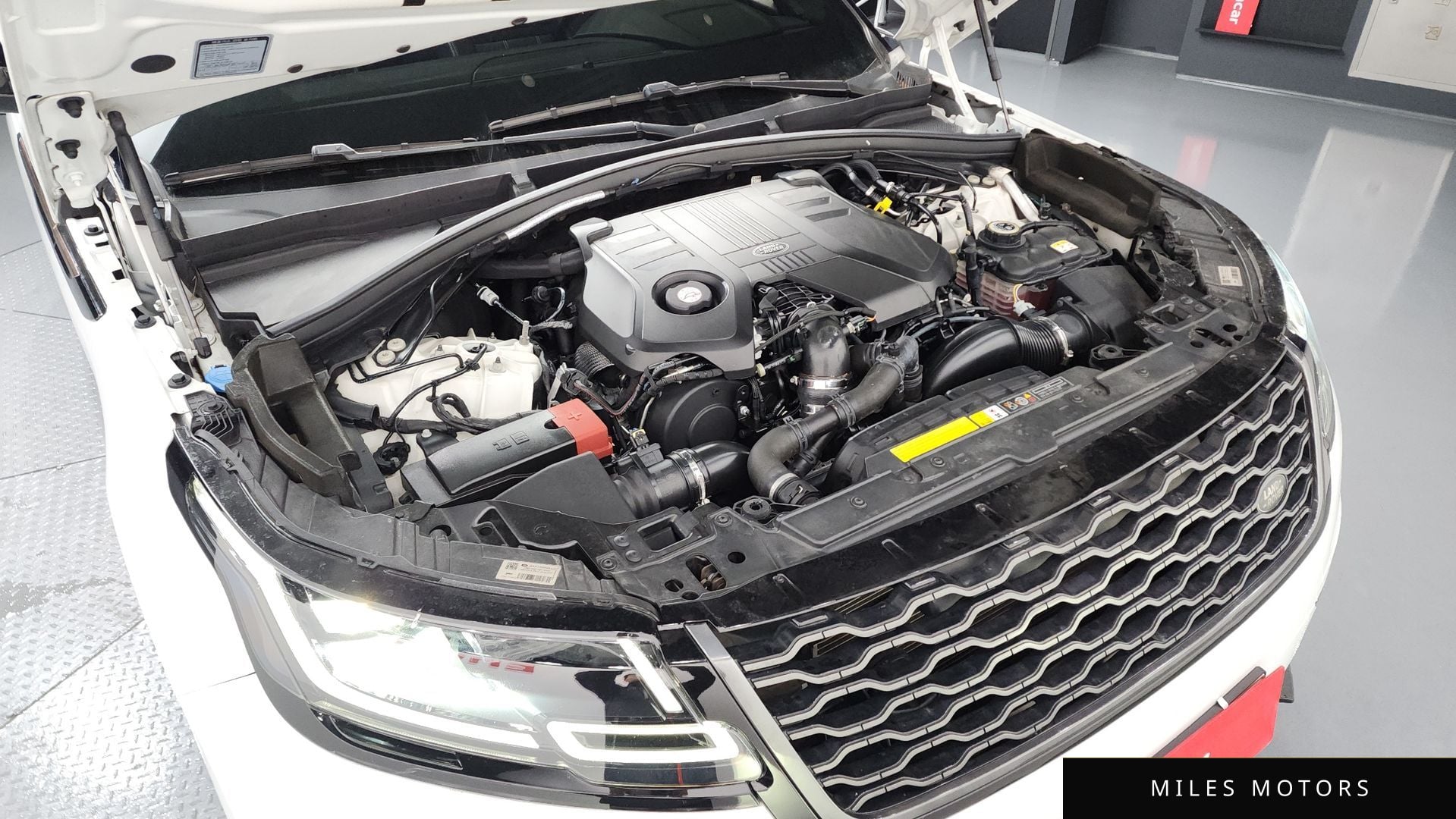 Land Rover Range Rover Velar 2019 — миниатюра 6