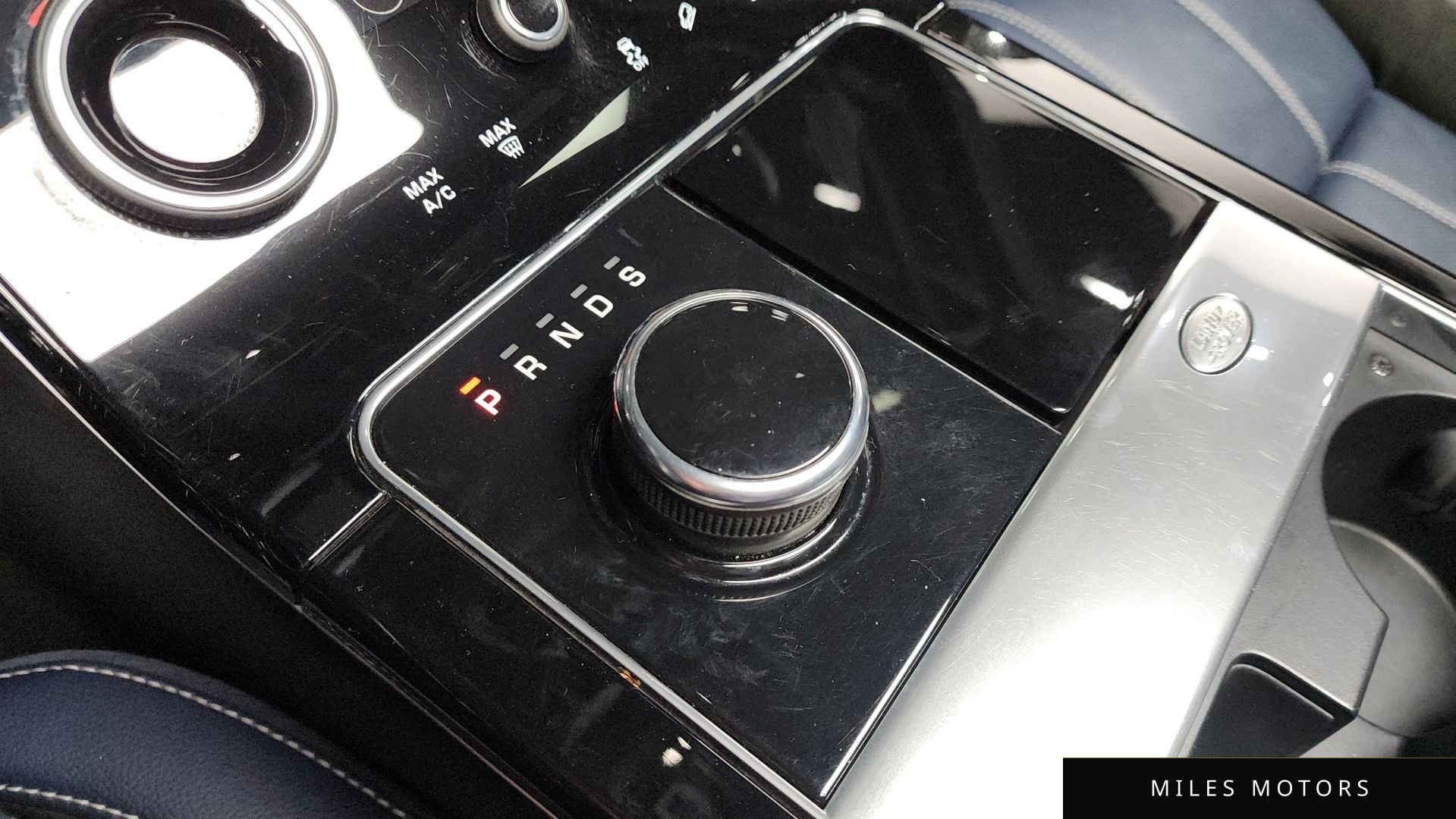 Land Rover Range Rover Velar 2019 — миниатюра 9